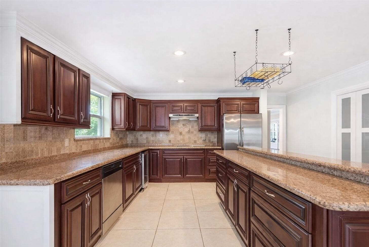 5701 SW 136th Street, Miami, FL 33156 — photo 6 of 25