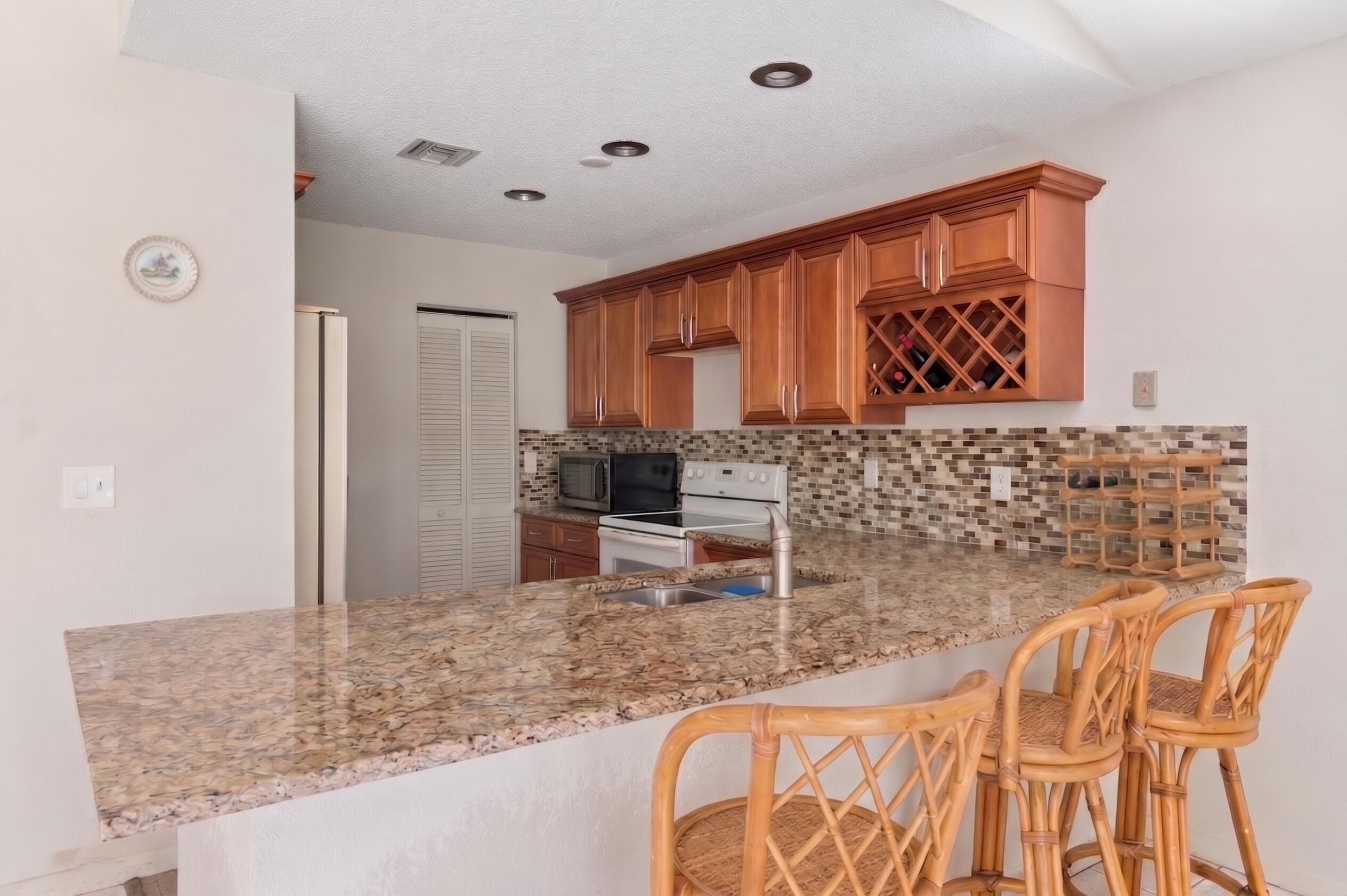 22564 Middletown Drive, Boca Raton, FL 33428 — photo 5 of 15