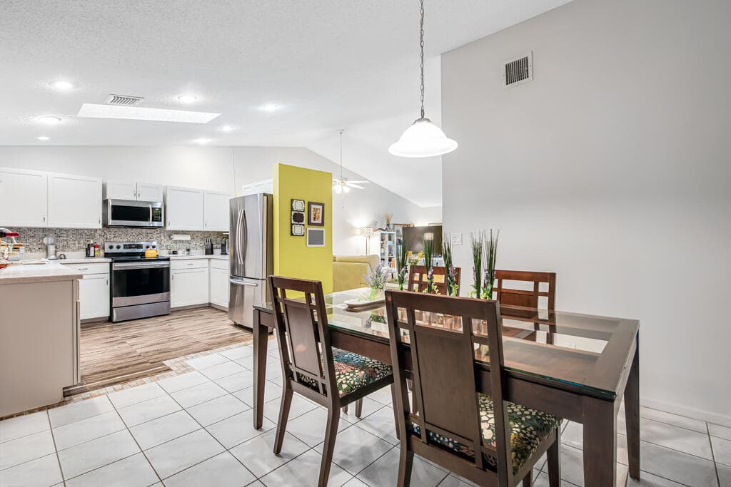 3033 NW 95th Avenue, Coral Springs, FL 33065 — photo 17 of 37