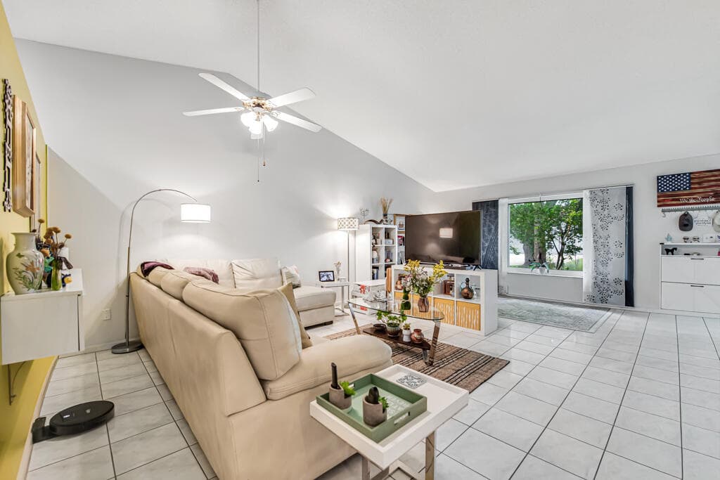 3033 NW 95th Avenue, Coral Springs, FL 33065 — photo 11 of 37