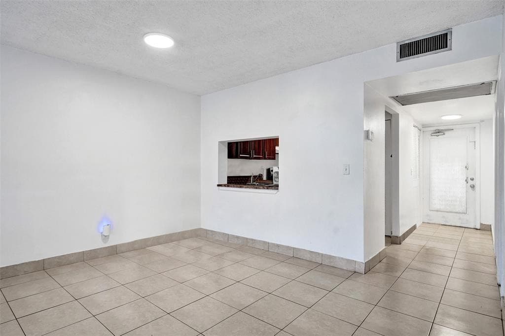 9440 Poinciana Place 101, Davie, FL 33324 — photo 15 of 30