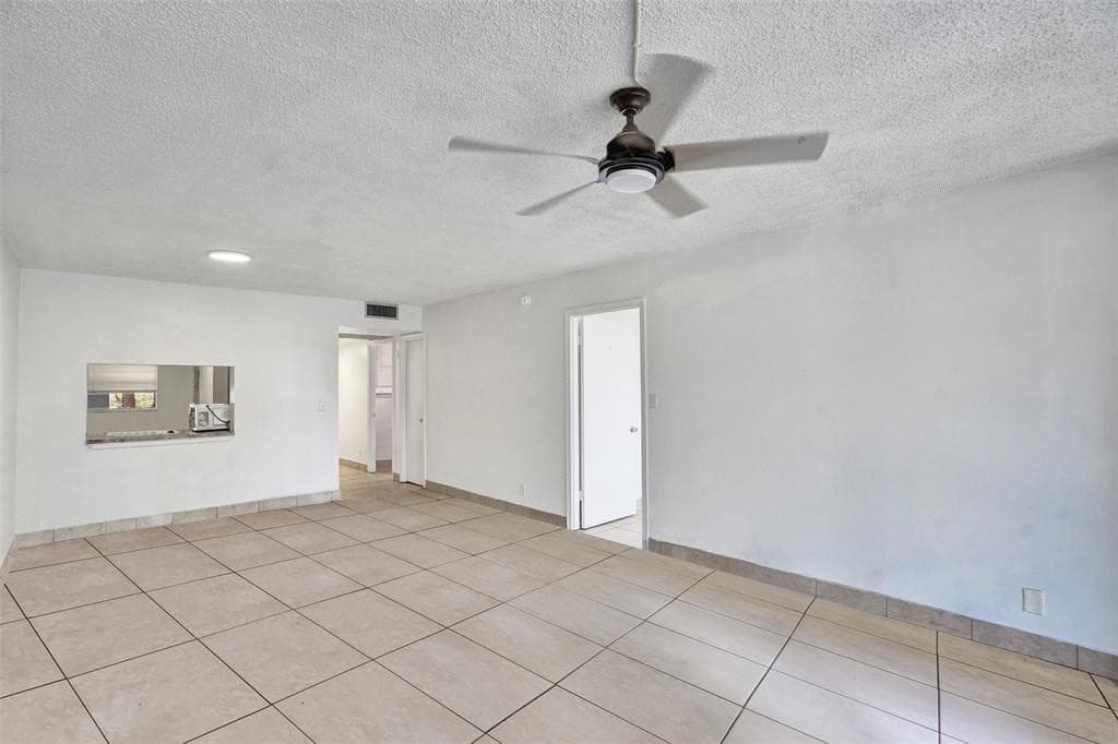 9440 Poinciana Place 101, Davie, FL 33324 — photo 16 of 30