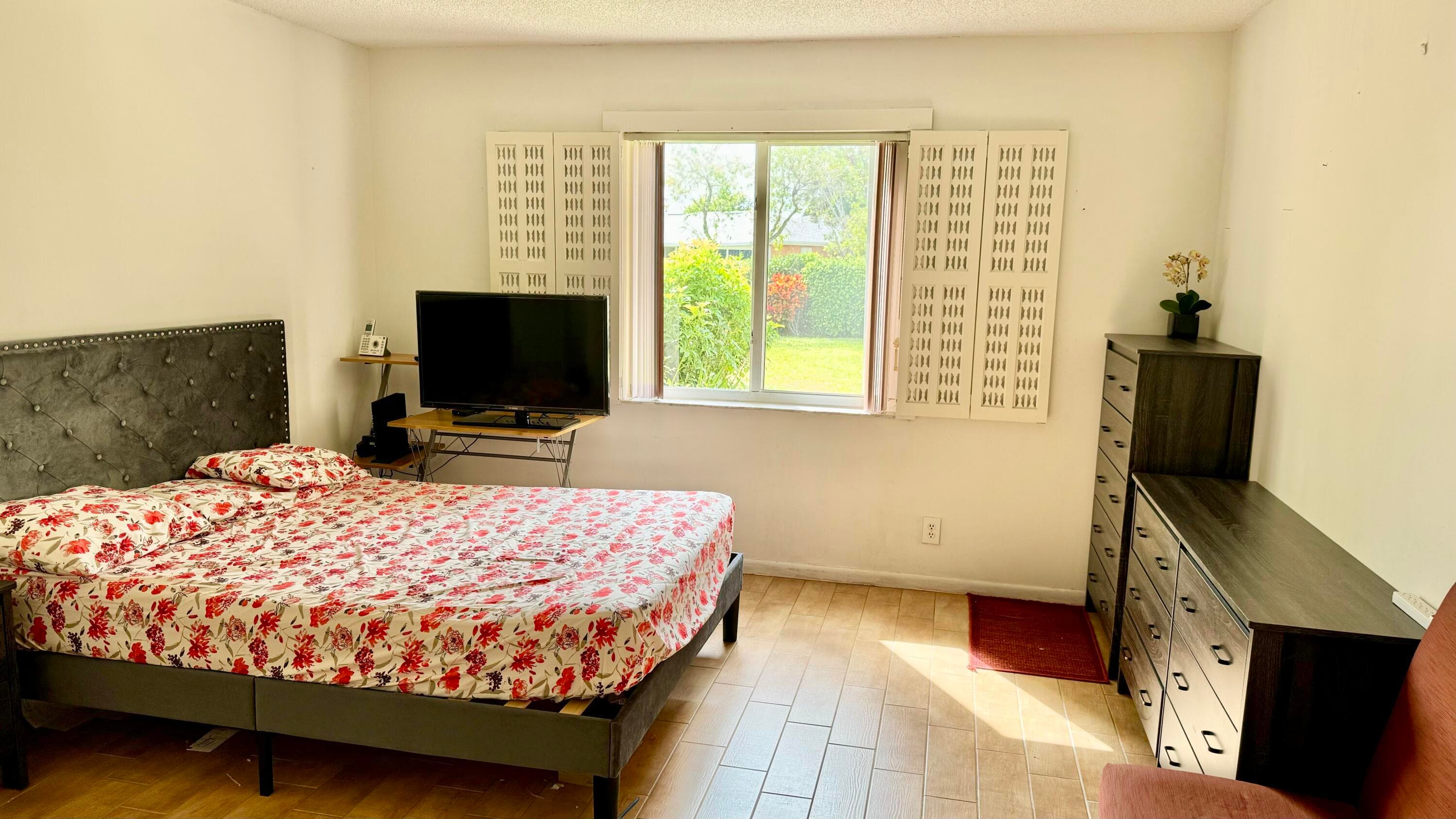 1551 NW 20th Avenue 102, Delray Beach, FL 33445 — photo 9 of 18