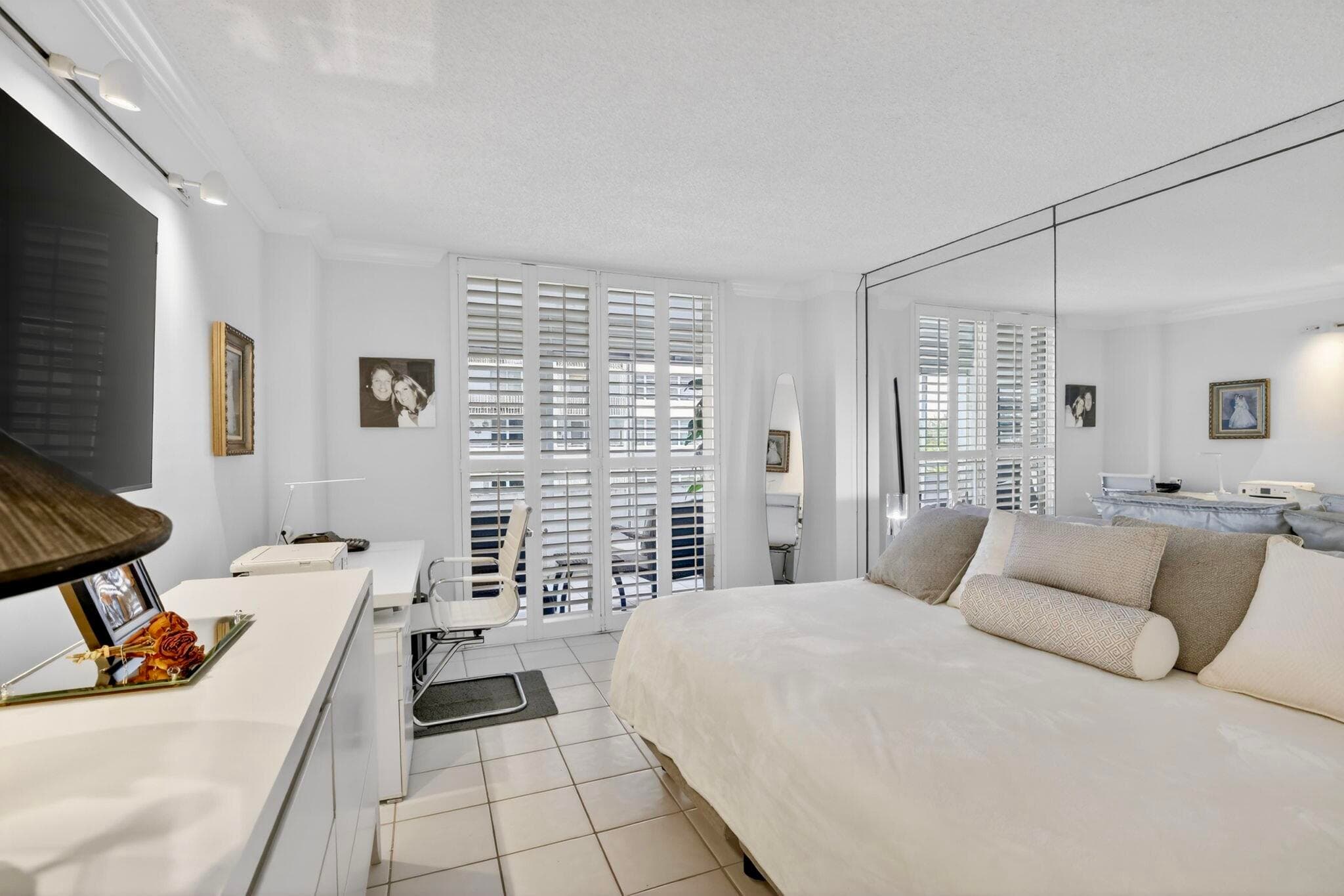 1160 N Federal Highway 517, Fort Lauderdale, FL 33304 — photo 23 of 68