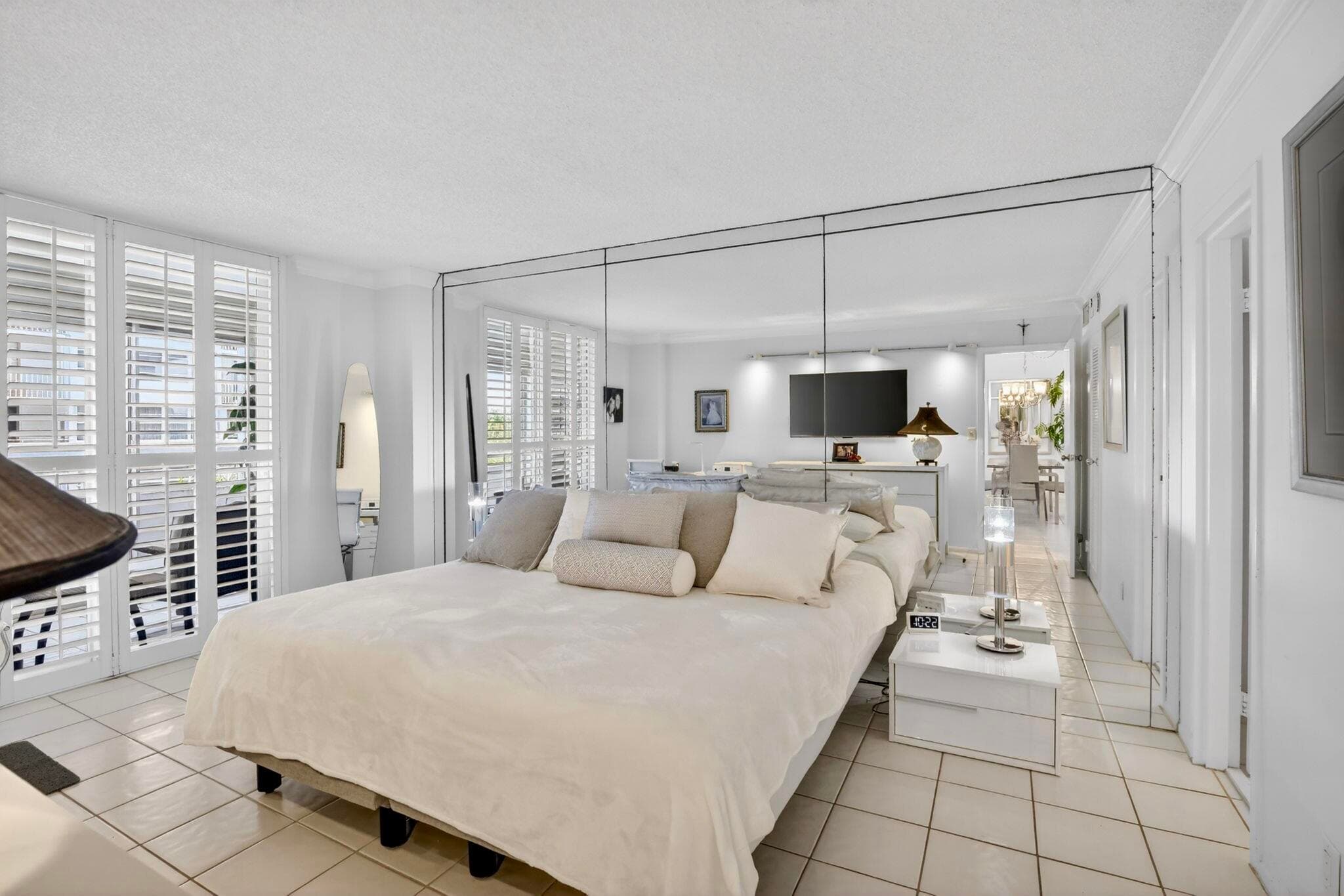 1160 N Federal Highway 517, Fort Lauderdale, FL 33304 — photo 24 of 68