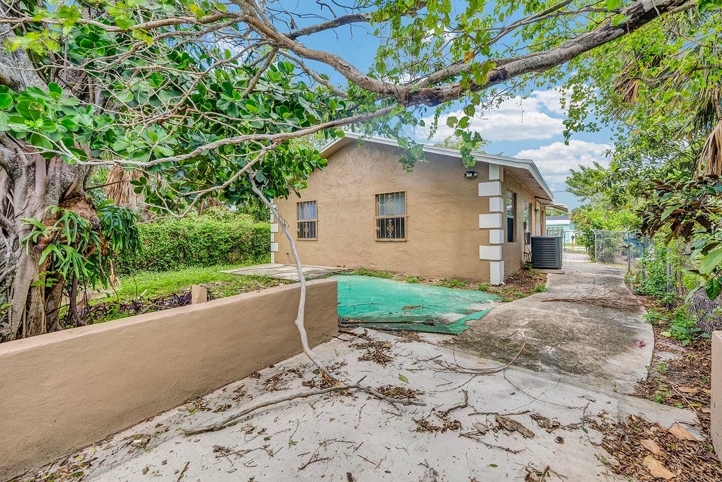 336 NE 12th Avenue, Boynton Beach, FL 33435 — photo 12 of 35