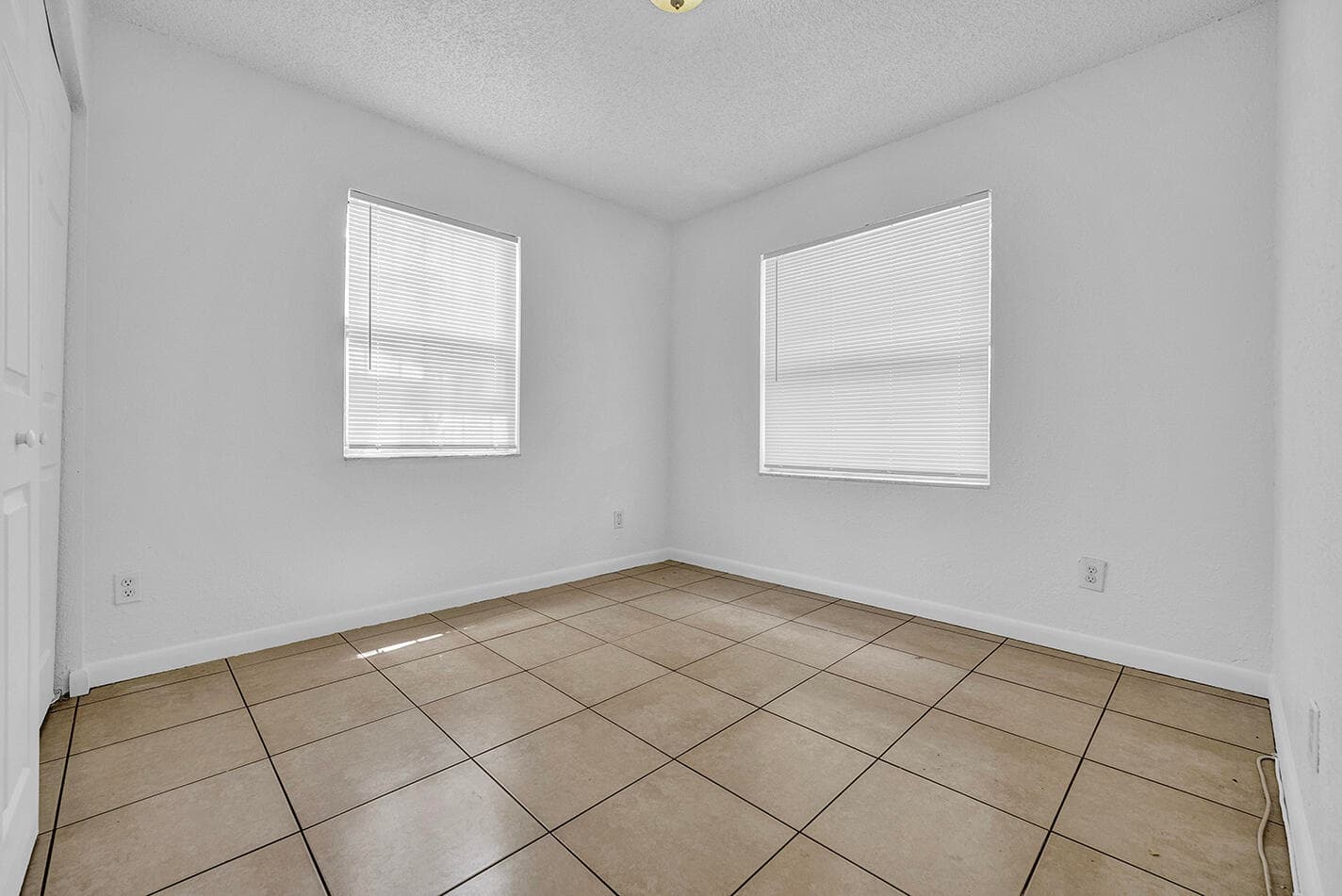 336 NE 12th Avenue, Boynton Beach, FL 33435 — photo 15 of 35
