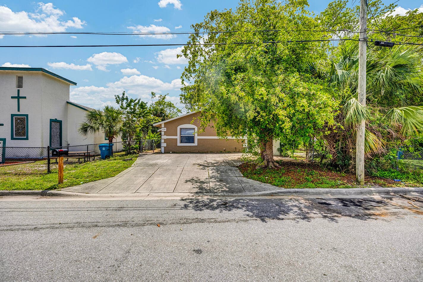 336 NE 12th Avenue, Boynton Beach, FL 33435 — photo 4 of 35