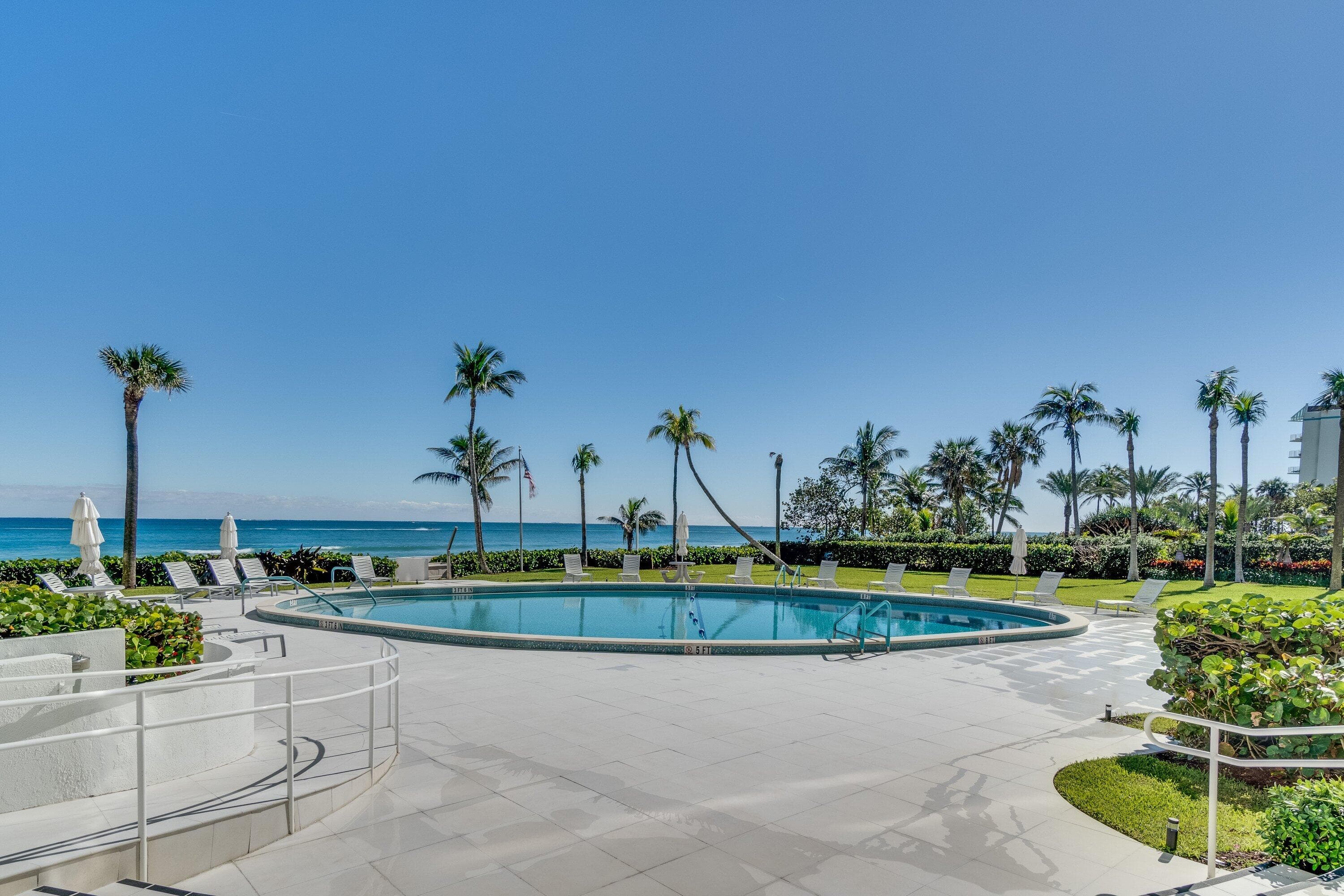 700 S Ocean Boulevard 705, Boca Raton, FL 33432 — photo 32 of 58