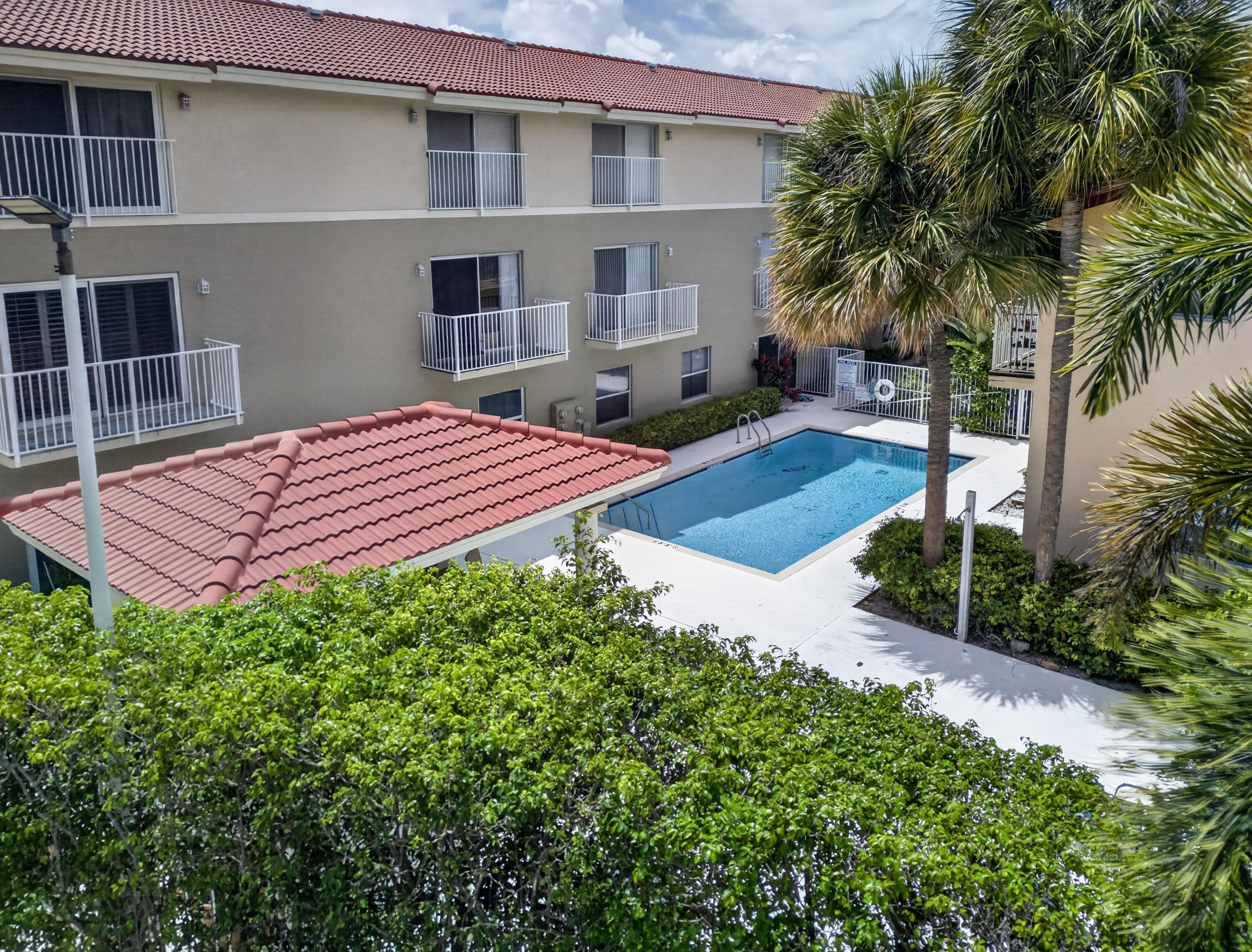 2501 NE 14th Street 301, Pompano Beach, FL 33062 — photo 7 of 37