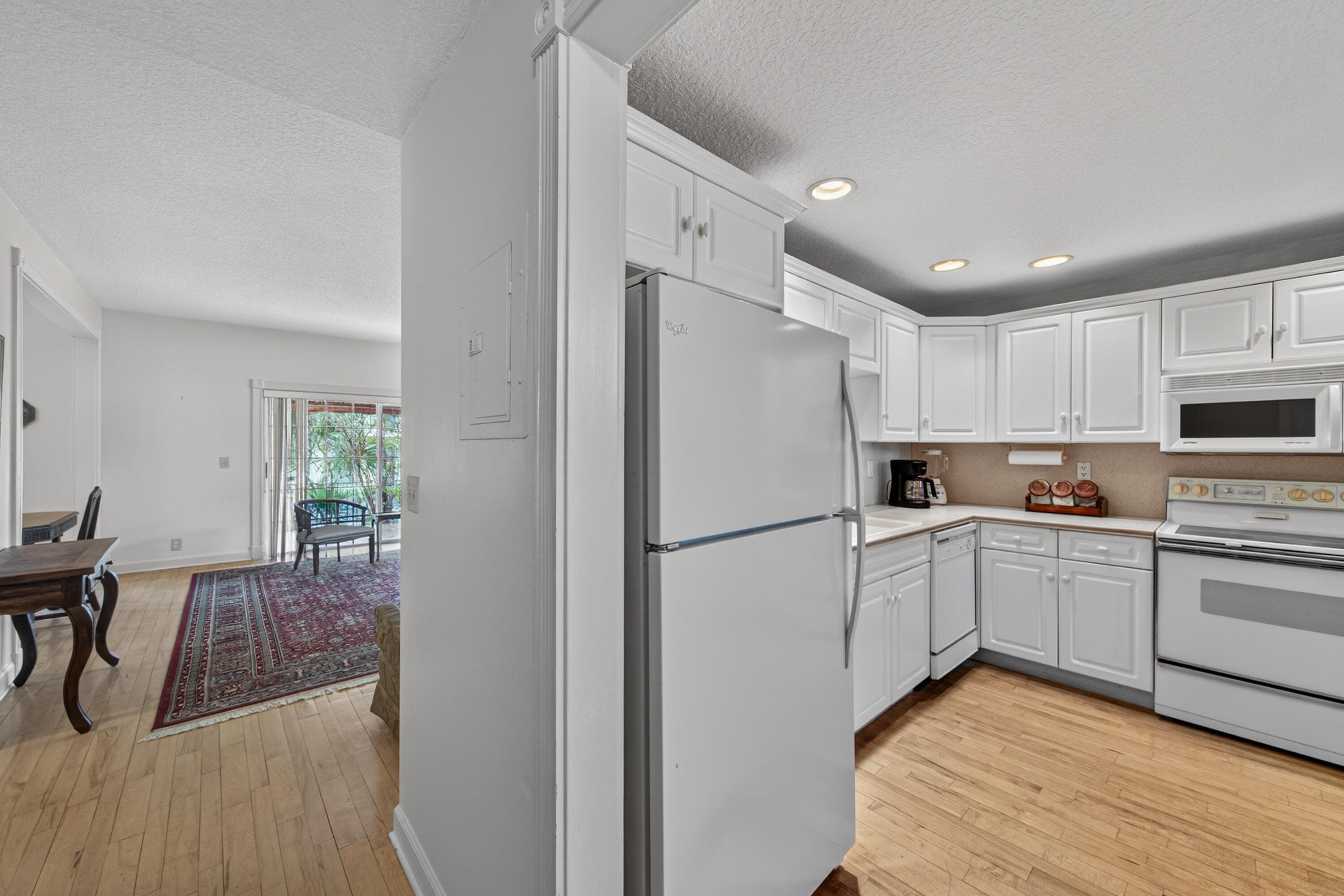 2501 NE 14th Street 301, Pompano Beach, FL 33062 — photo 28 of 37