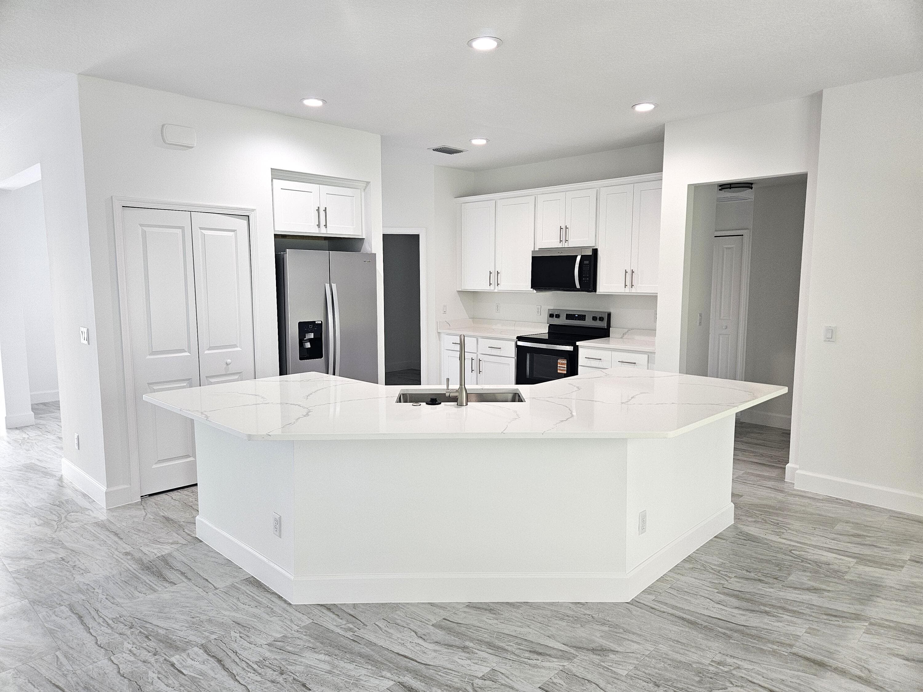 758 SW Mccoy Avenue, Port St. Lucie, FL 34953 — photo 4 of 10