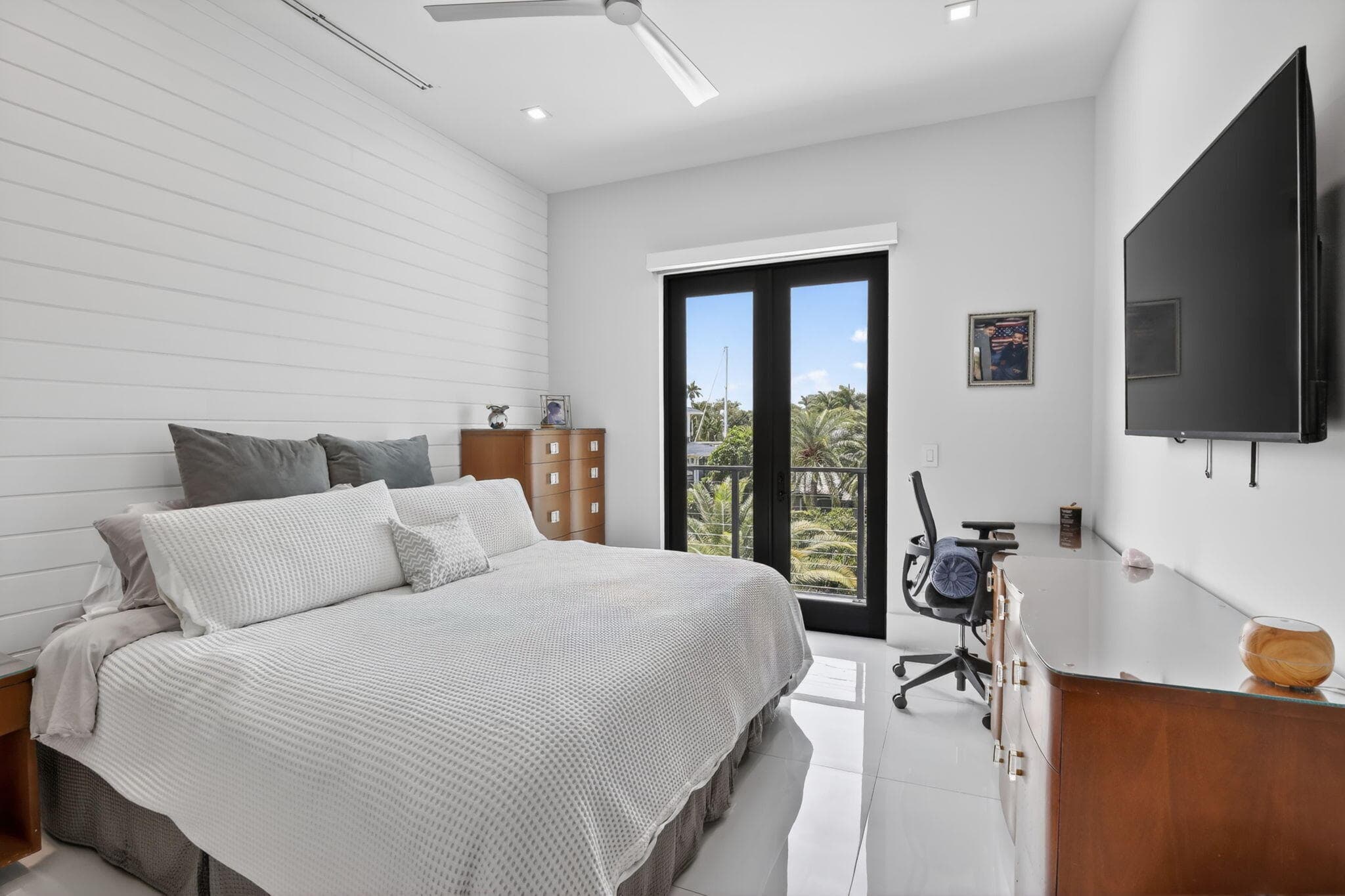 334 Isle Of Capri Drive, Fort Lauderdale, FL 33301 — photo 115 of 161
