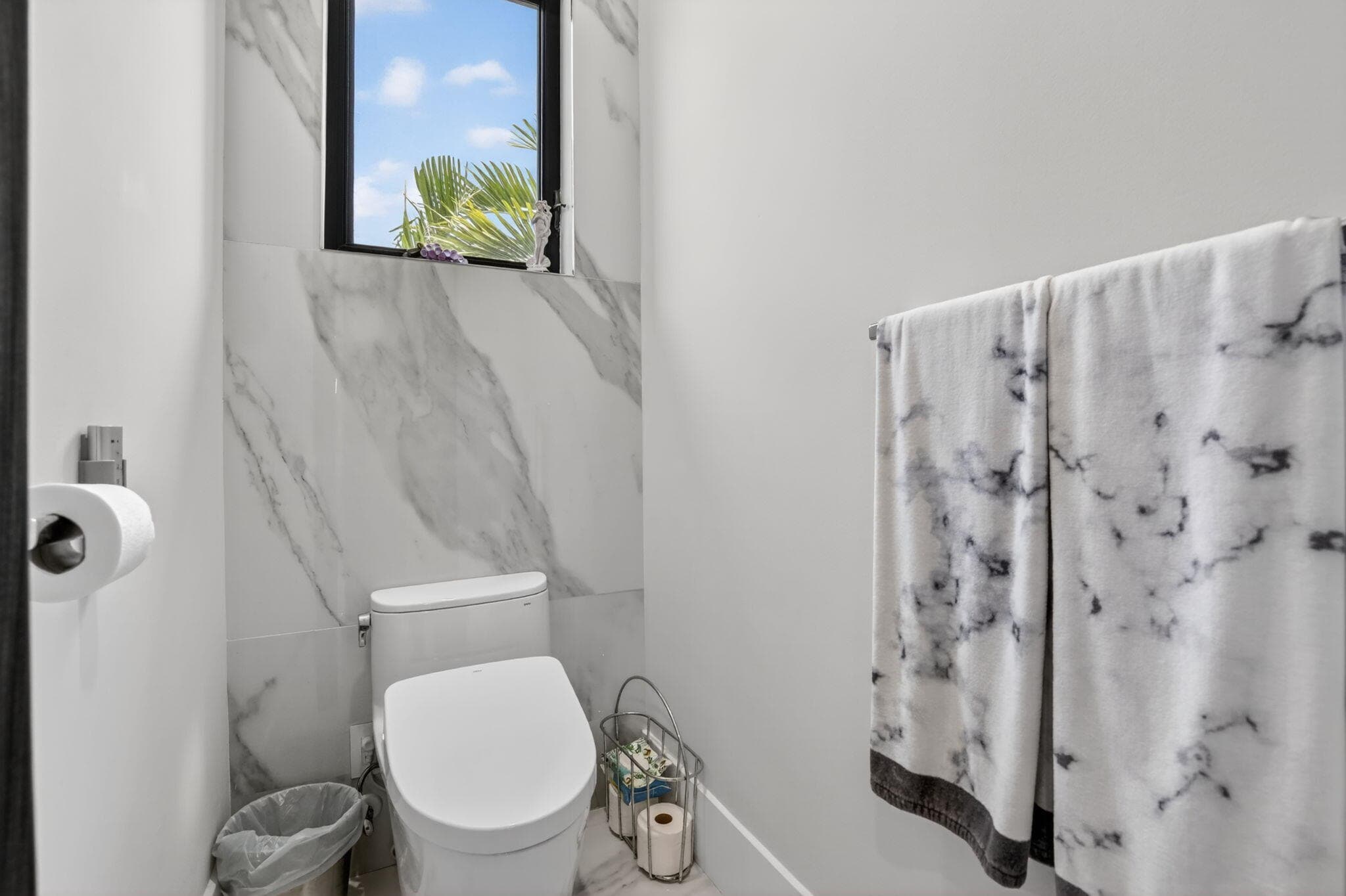 334 Isle Of Capri Drive, Fort Lauderdale, FL 33301 — photo 68 of 161