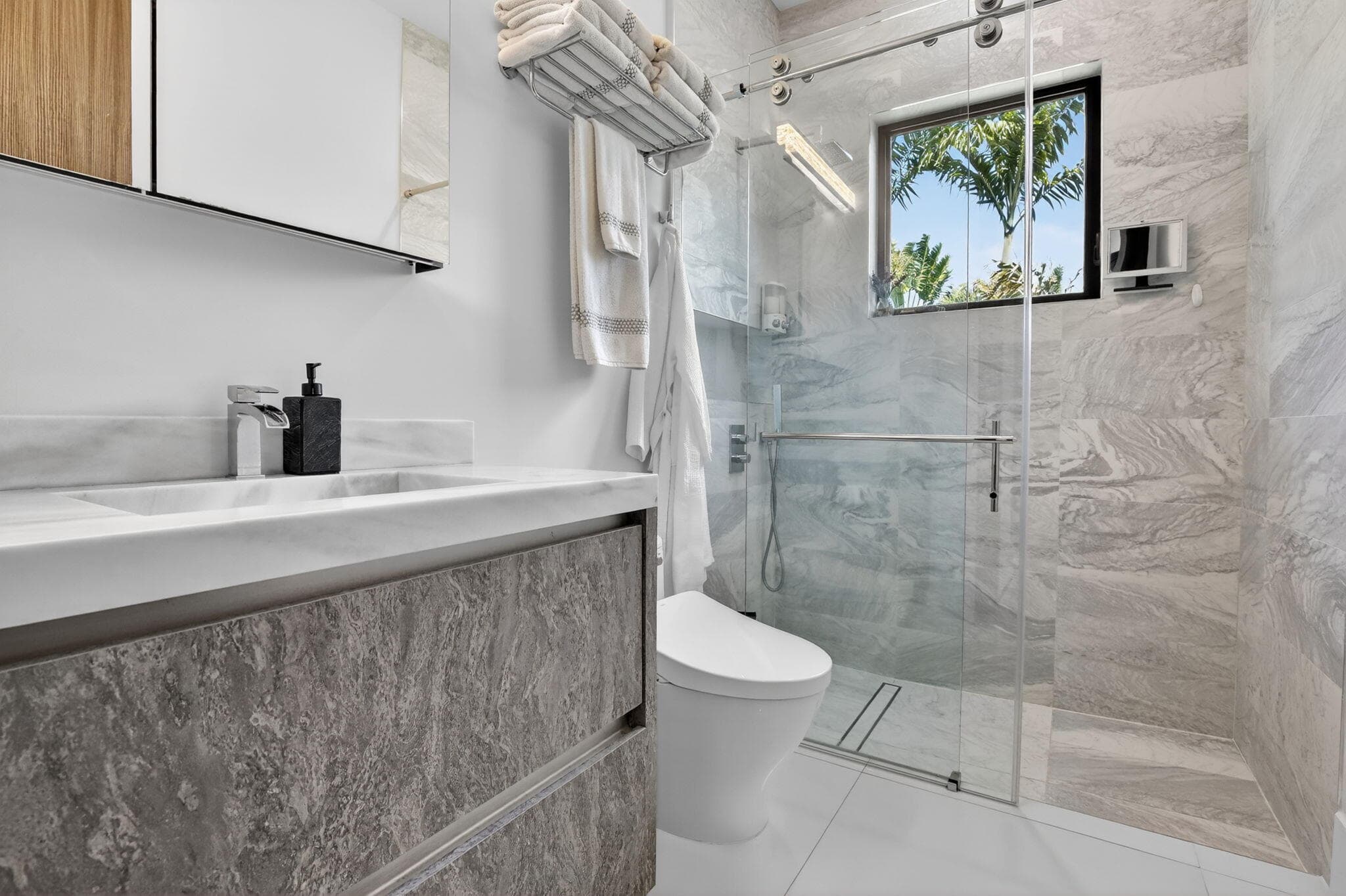 334 Isle Of Capri Drive, Fort Lauderdale, FL 33301 — photo 78 of 161
