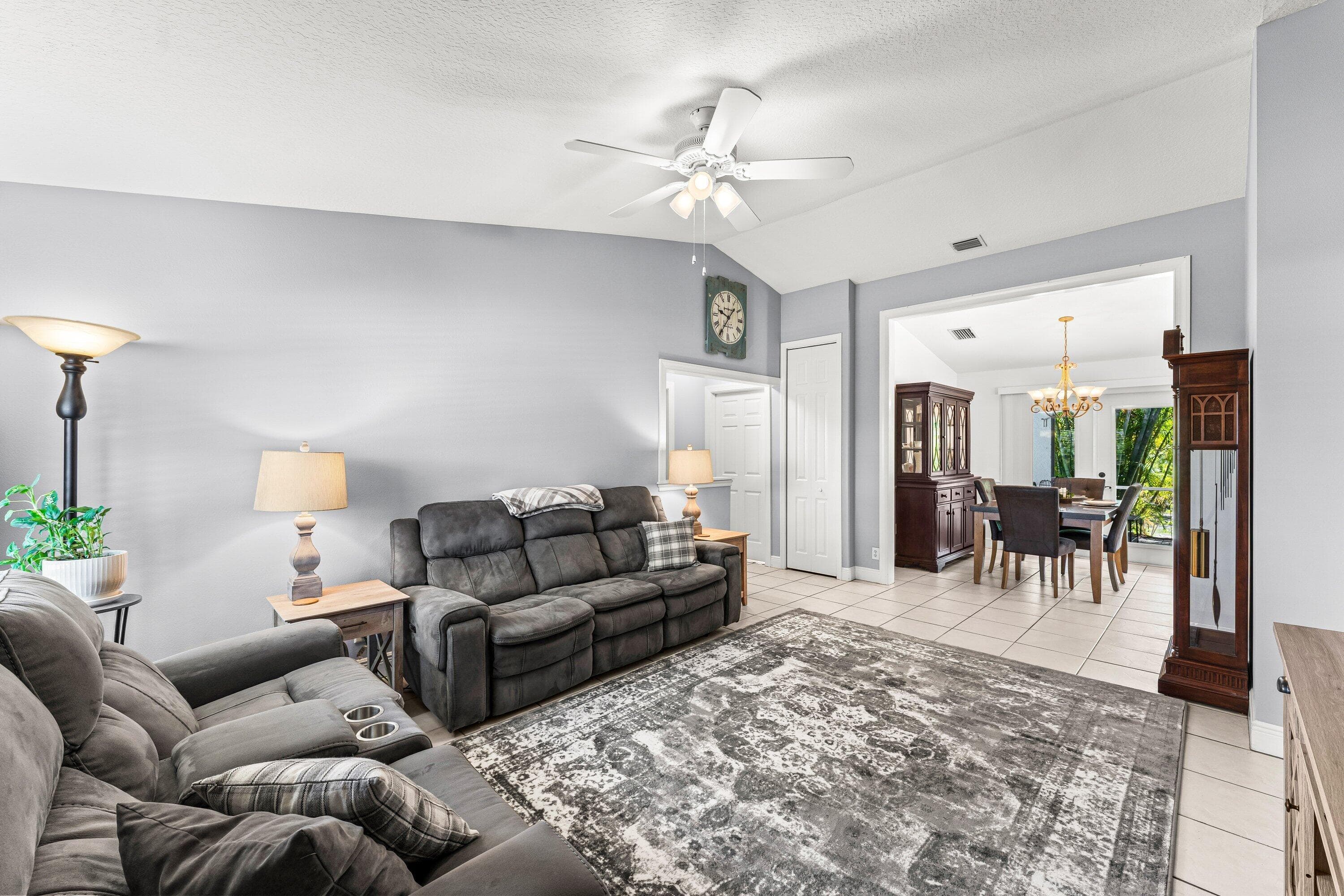 4646 Calamondin Boulevard, Loxahatchee, FL 33470 — photo 10 of 49