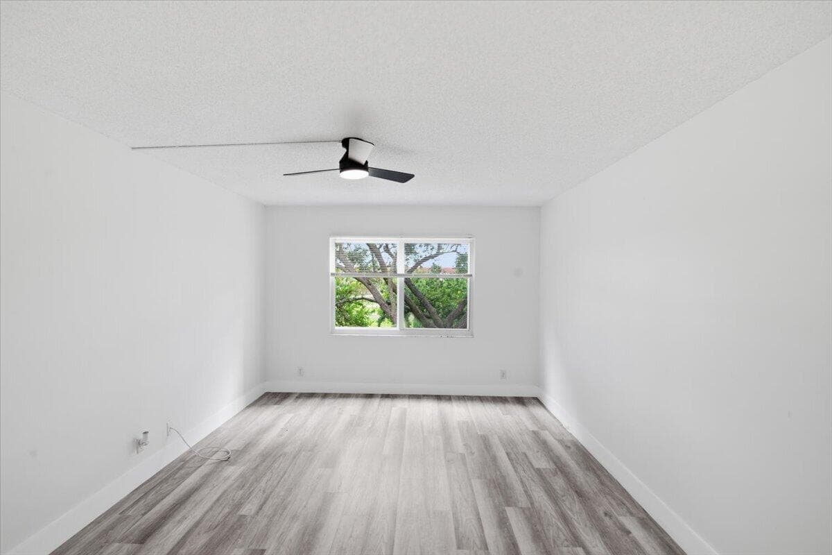 700 SW 128th Avenue 310c, Pembroke Pines, FL 33027 — photo 21 of 38