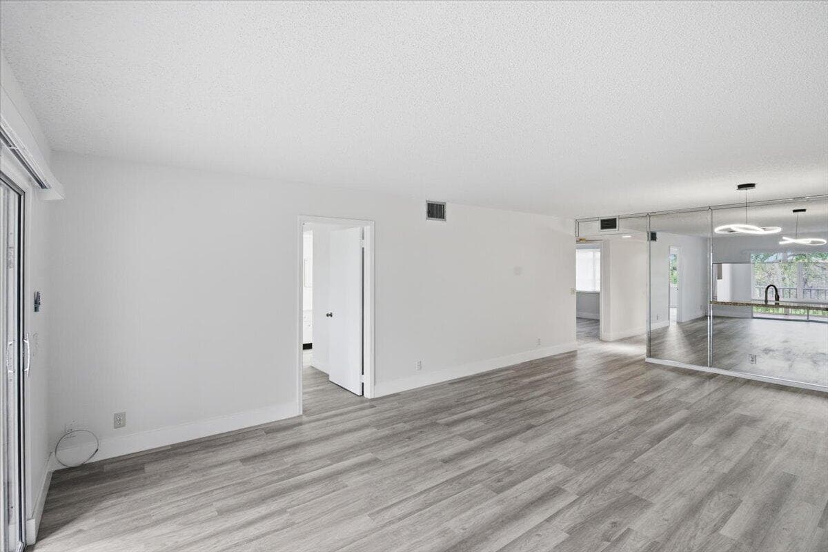 700 SW 128th Avenue 310c, Pembroke Pines, FL 33027 — photo 19 of 38