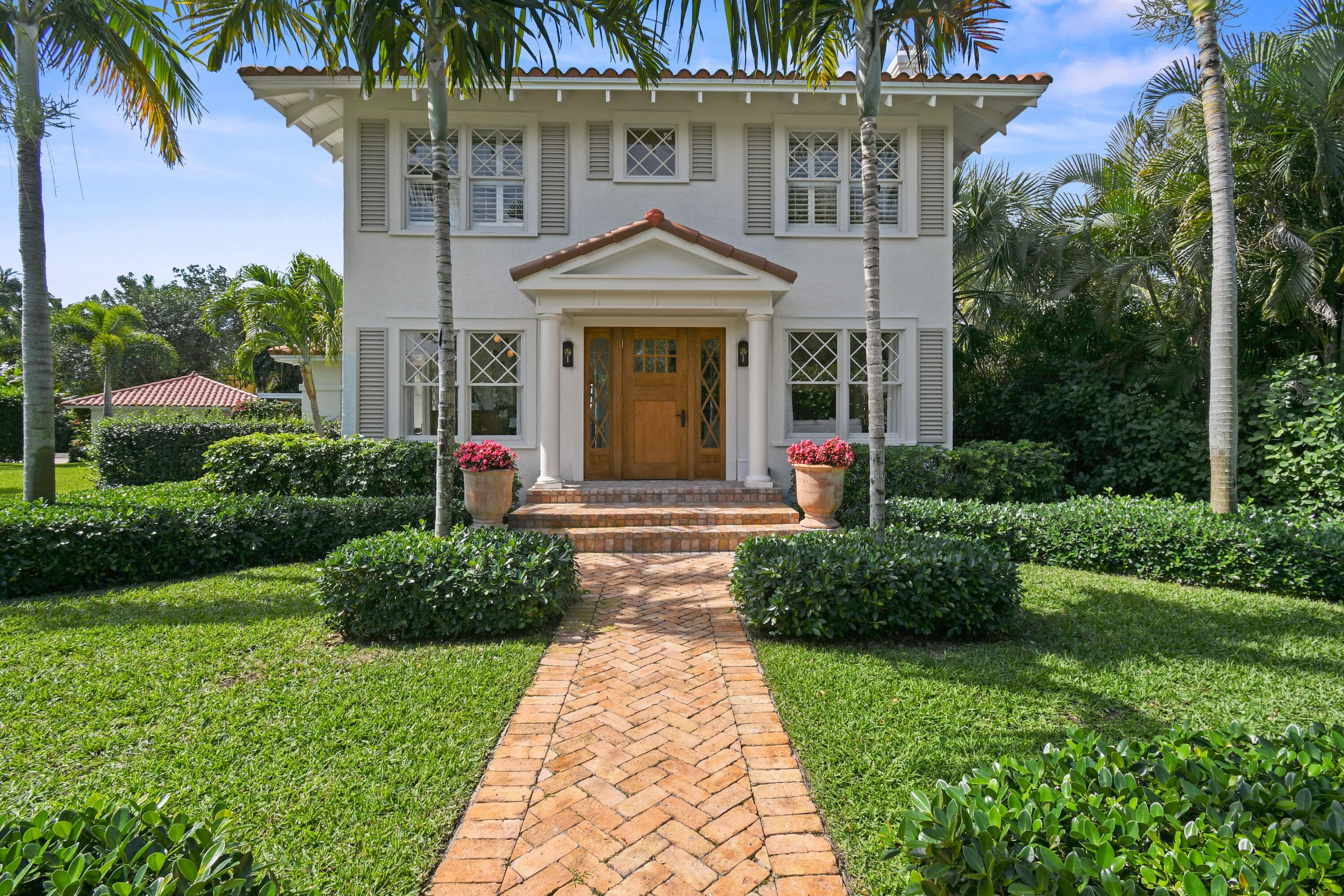 300 Buckingham Road, West Palm Beach, FL 33405 — photo 3 of 55