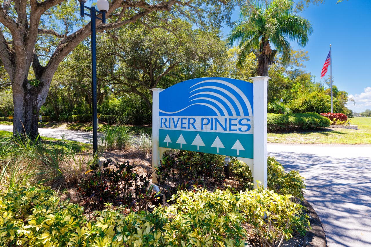 6197 SE Riverboat Drive 1008, Stuart, FL 34997 — photo