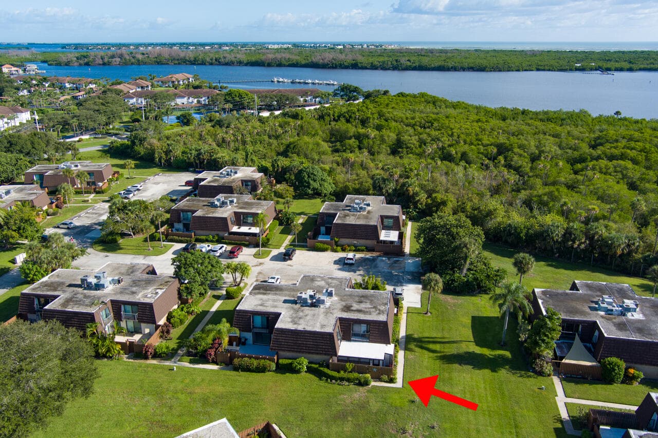 6197 SE Riverboat Drive 1008, Stuart, FL 34997 — photo 4 of 36