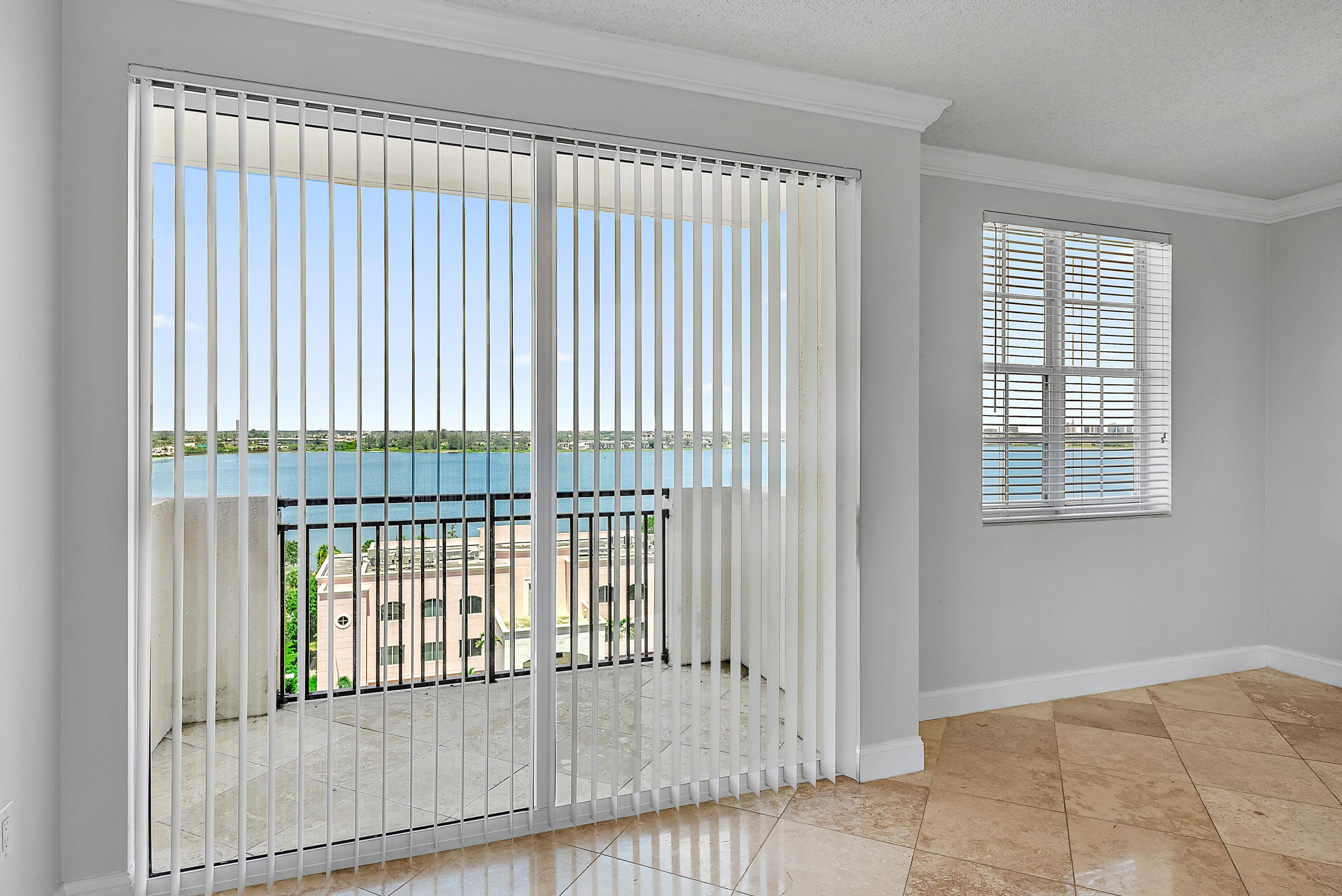 616 Clearwater Park Road 913, West Palm Beach, FL 33401 — photo 4 of 27