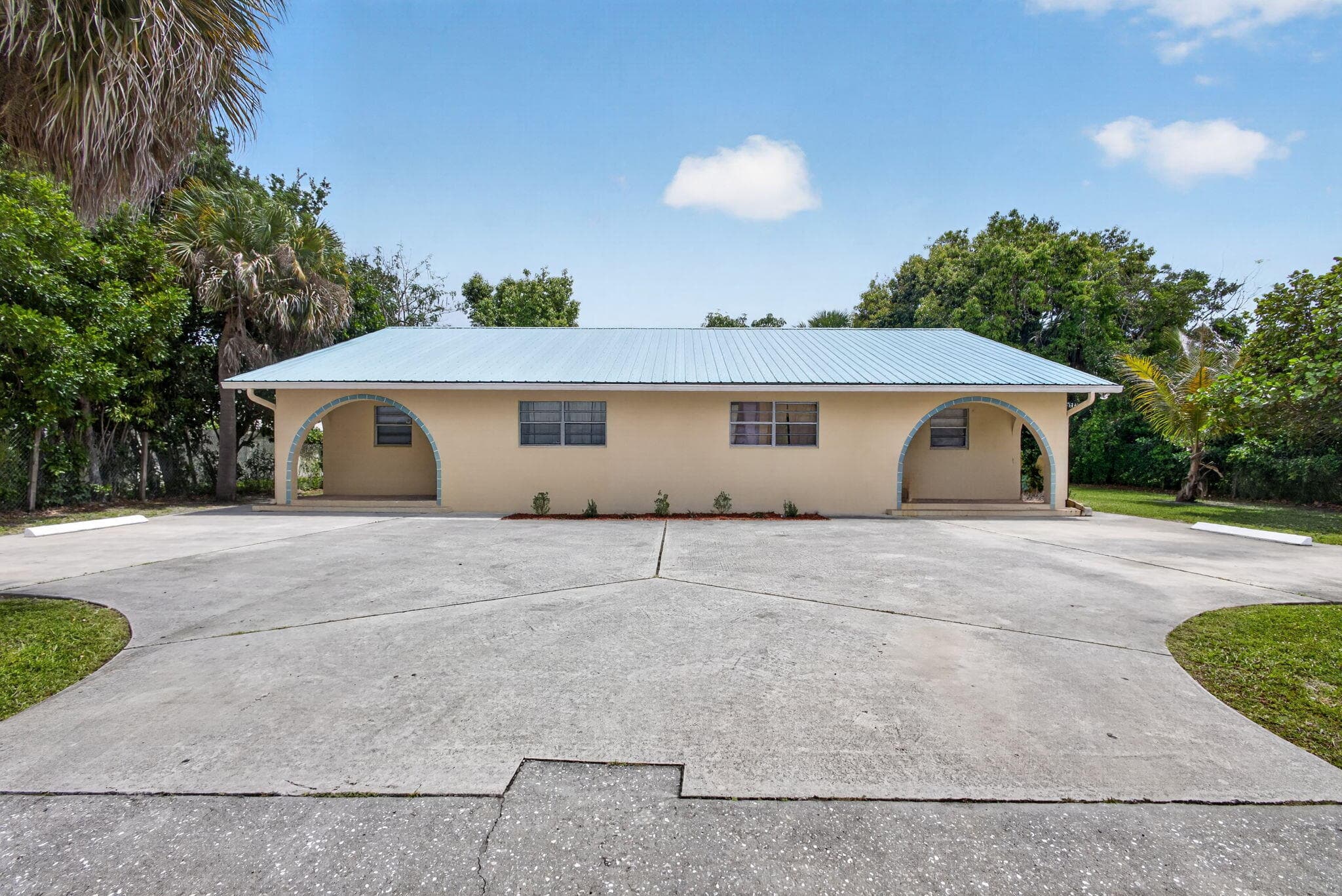 9484 Sun Court, Palm Beach Gardens, FL 33403 — photo 1 of 19