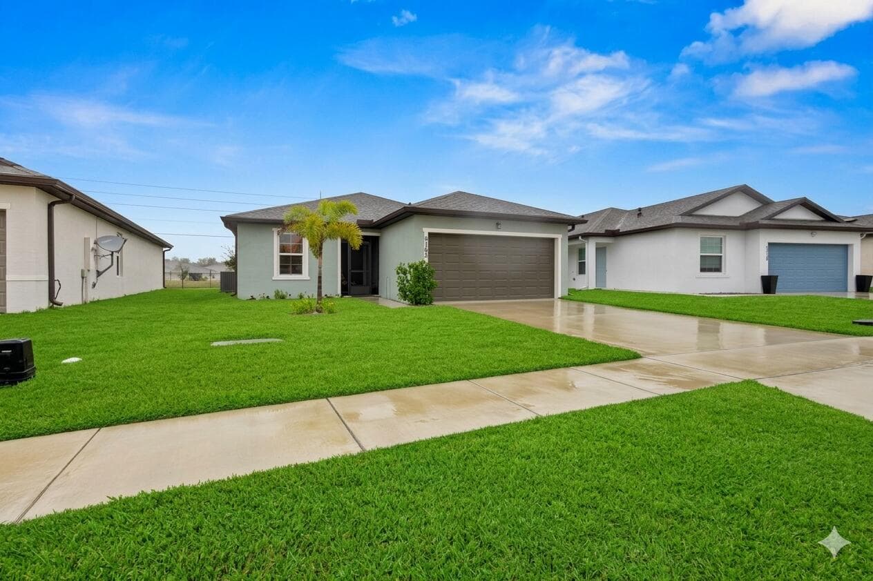 5182 Armina Place, Fort Pierce, FL 34951 — photo 1 of 33