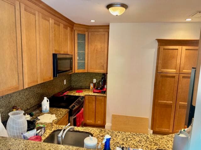 103 NE 14th Avenue 5, Fort Lauderdale, FL 33301 — photo 9 of 17