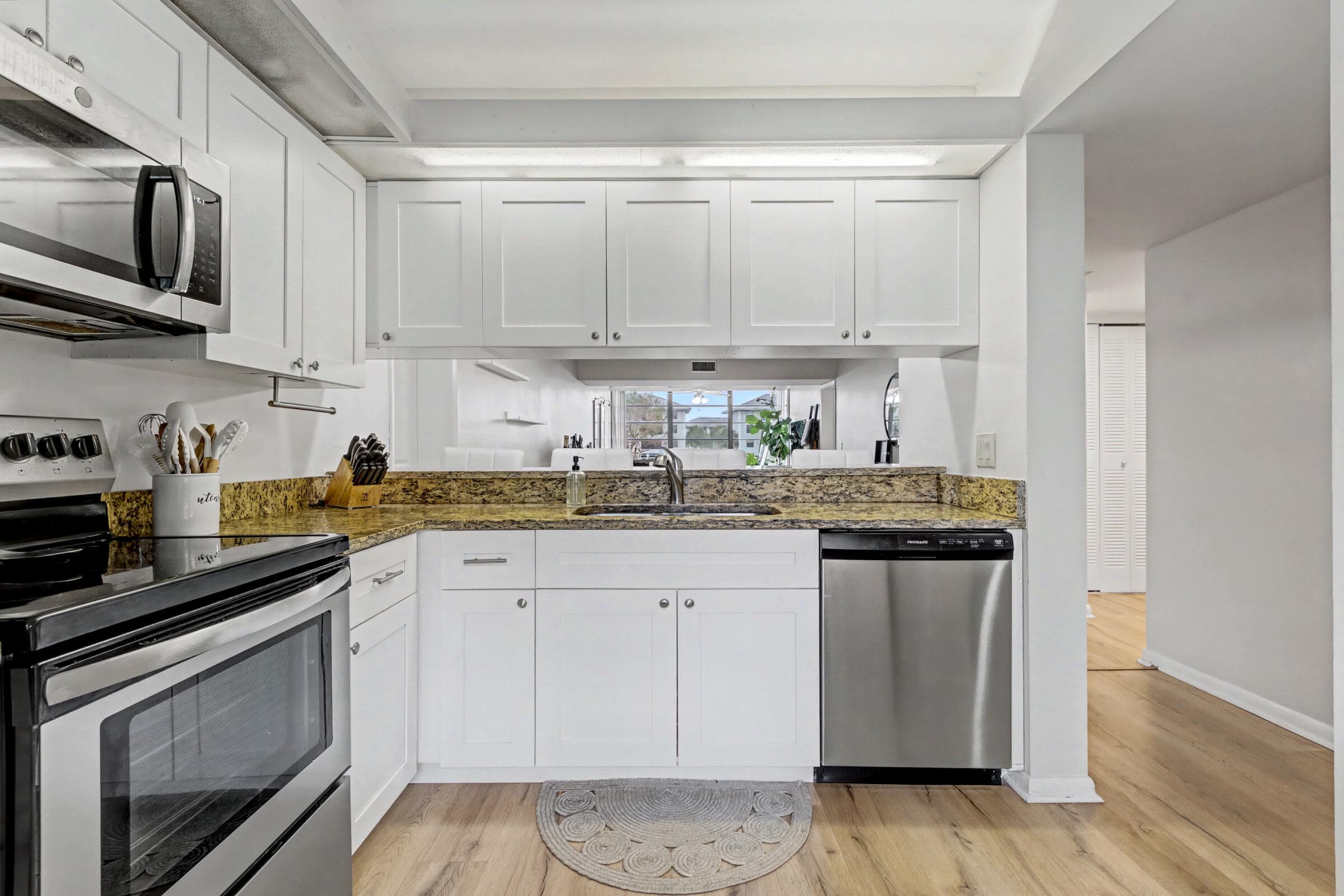 1518 Whitehall Drive 204, Davie, FL 33324 — photo 5 of 37
