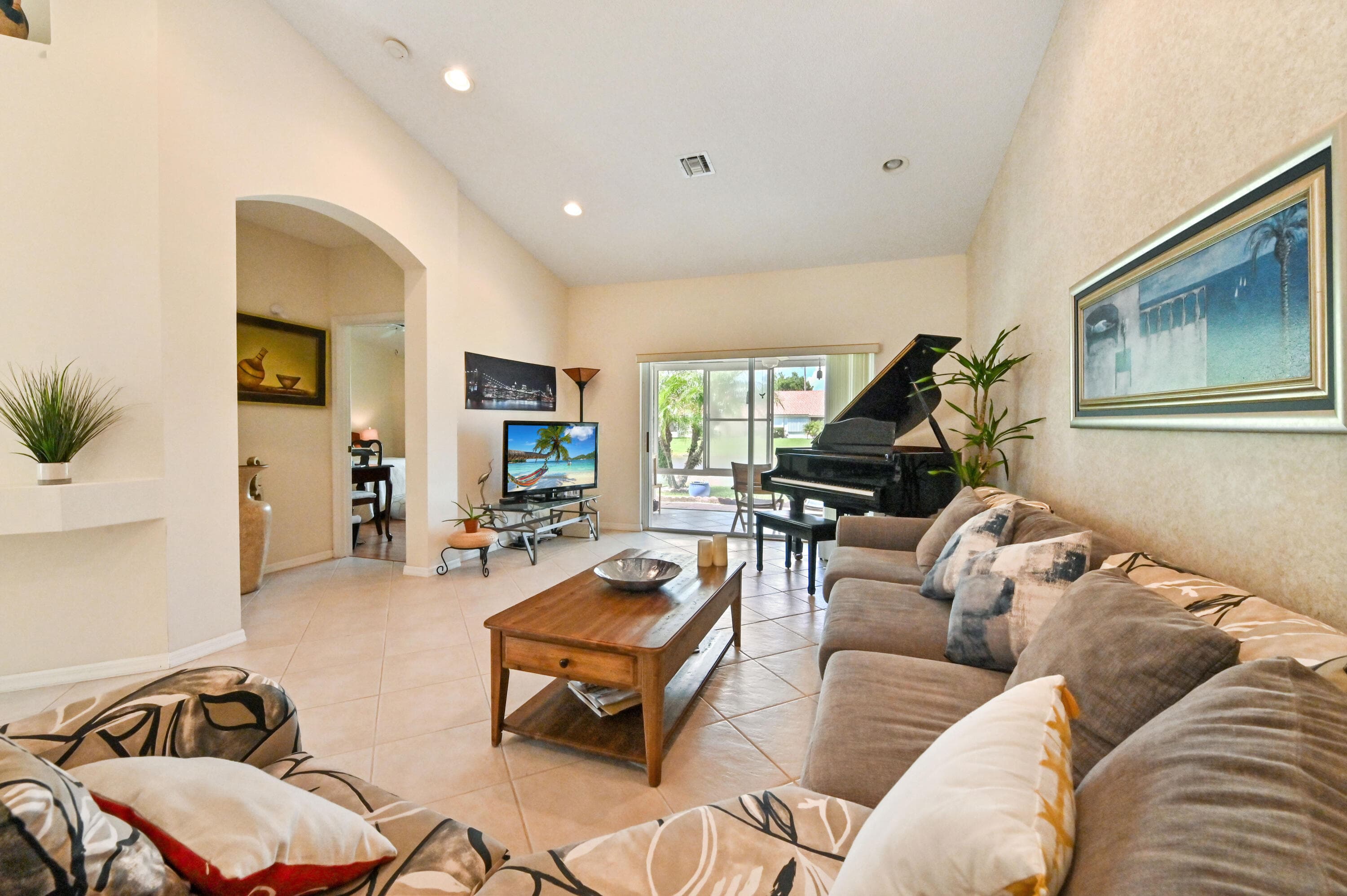 6077 Lake Hibiscus Drive, Delray Beach, FL 33484 — photo 18 of 60