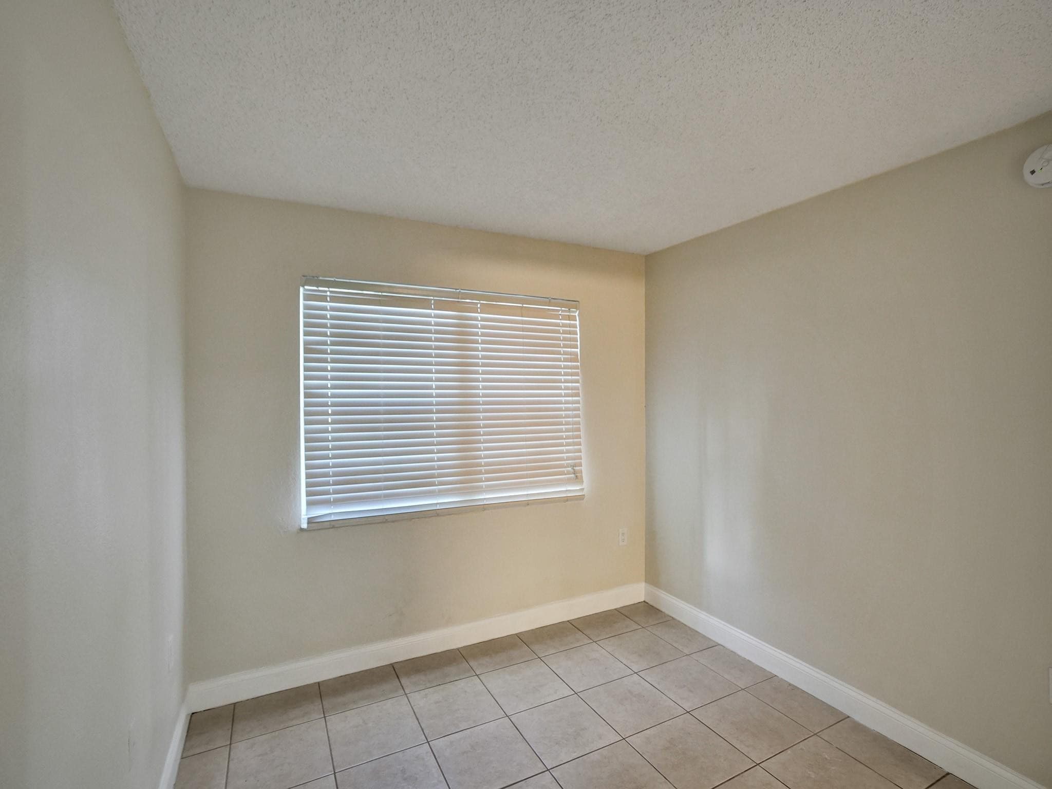 4205 N University Drive 108, Sunrise, FL 33351 — photo 16 of 41