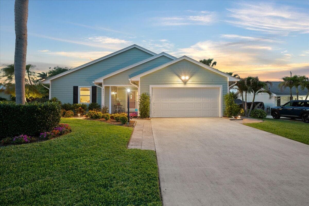 8093 SE Carlton Street, Hobe Sound, FL 33455 — photo 32 of 42