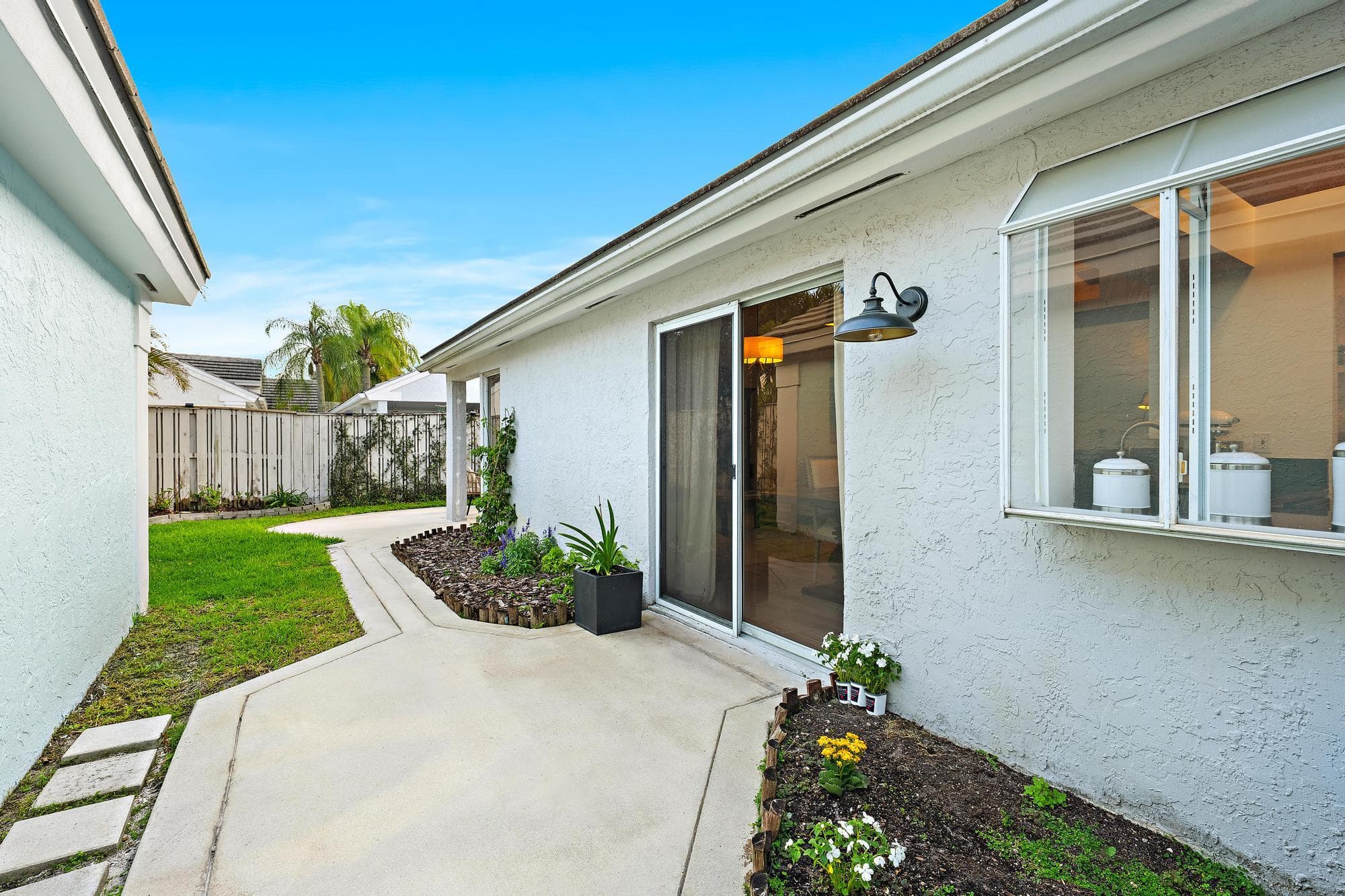 58 Admirals Court, Palm Beach Gardens, FL 33418 — photo 16 of 42