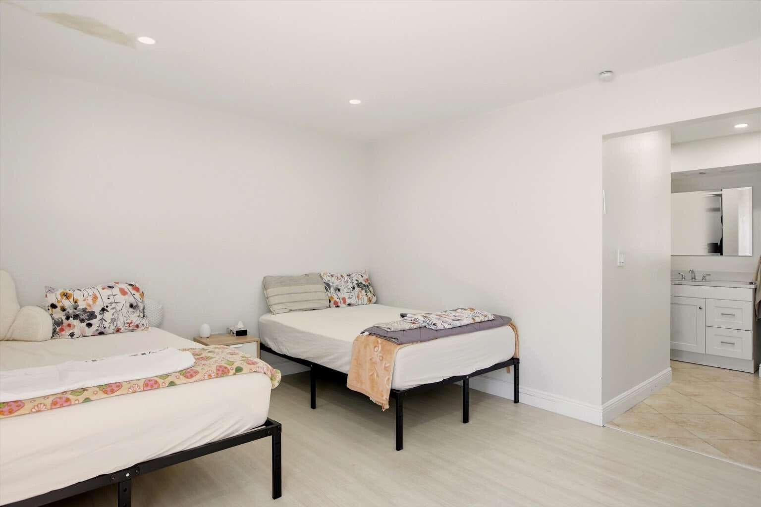 16750 NE 10th Avenue 312, North Miami Beach, FL 33162 — photo 15 of 24