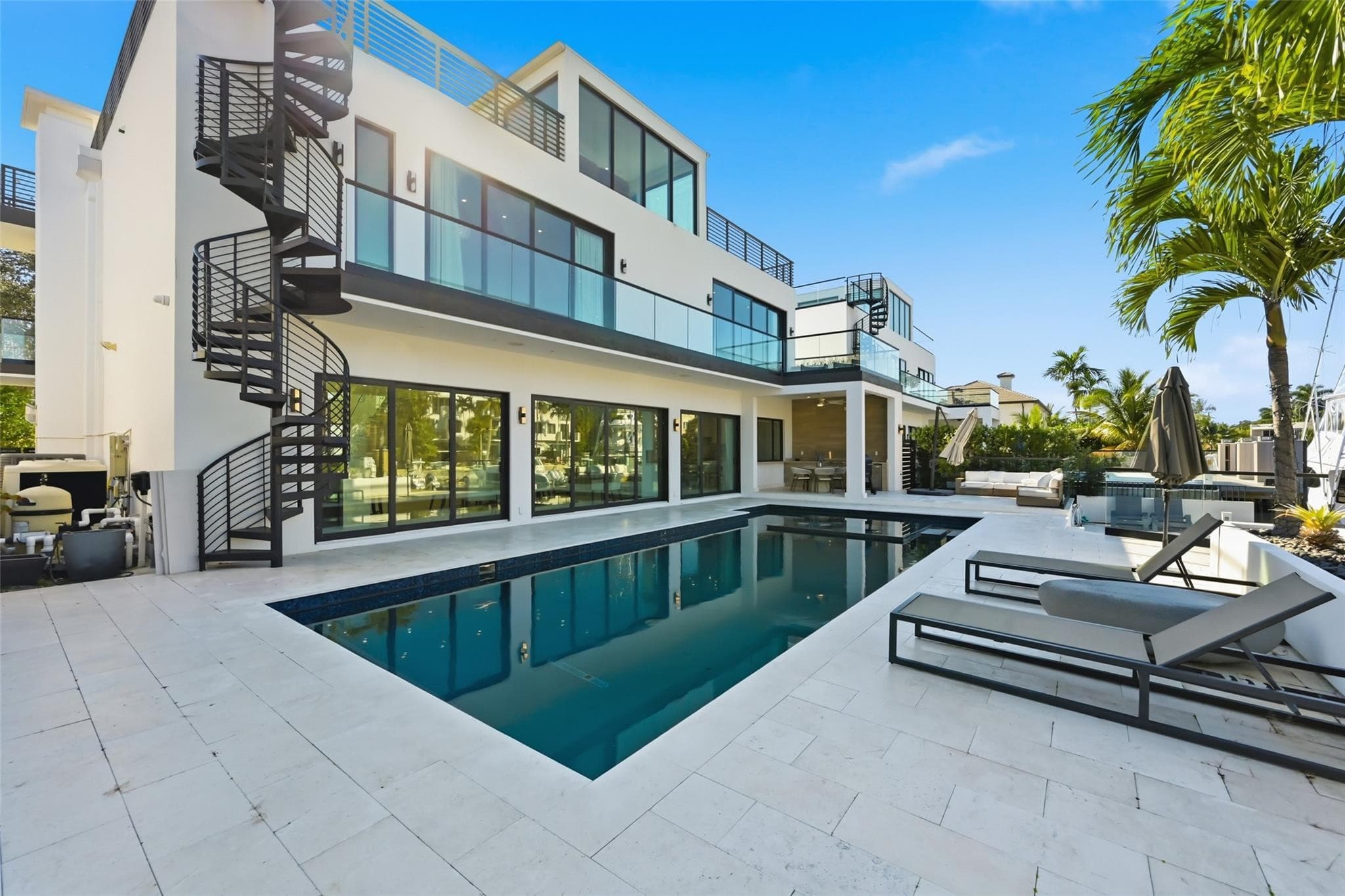 1517 SE 12th Court, Fort Lauderdale, FL 33316 — photo 2 of 60