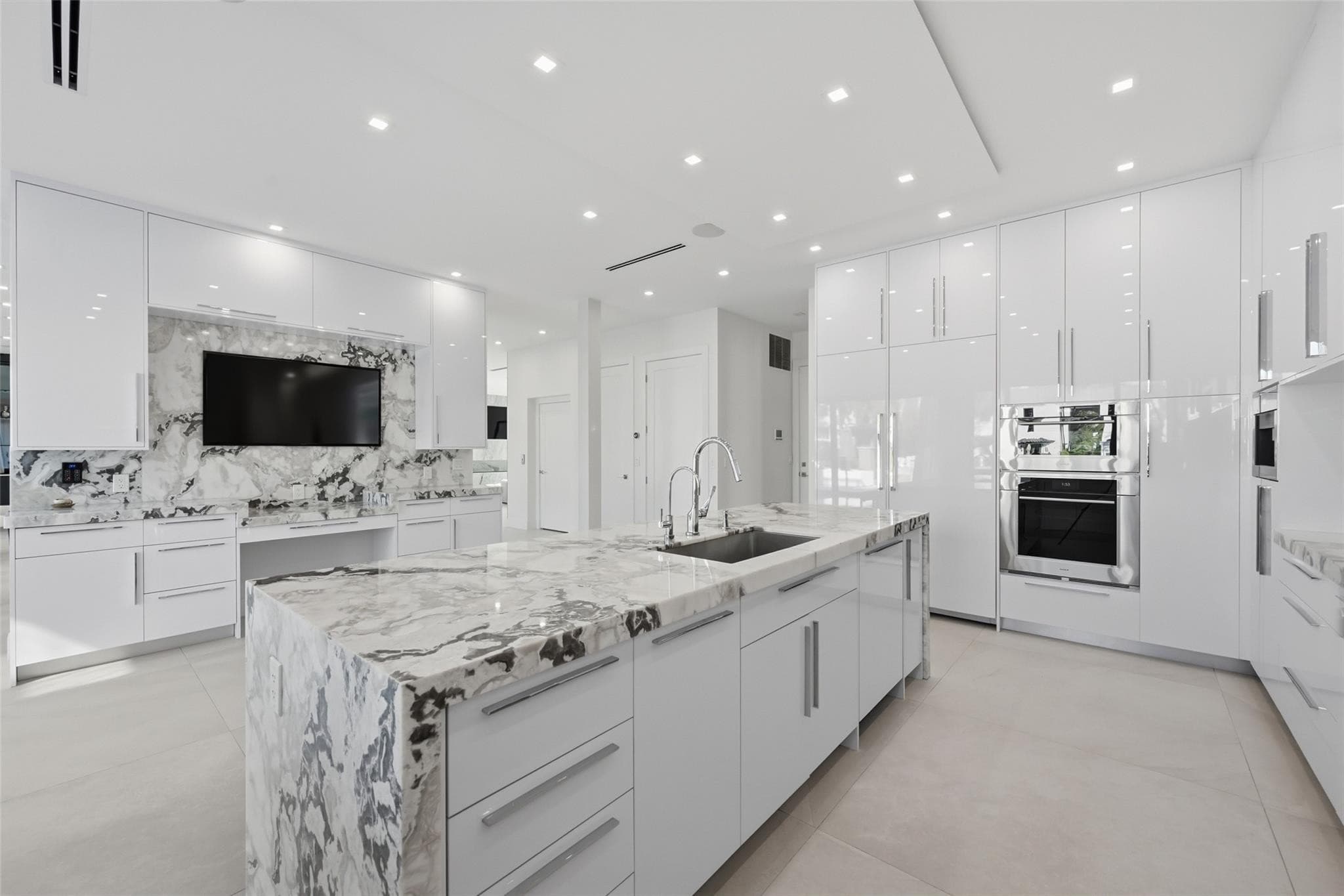 1517 SE 12th Court, Fort Lauderdale, FL 33316 — photo 4 of 60