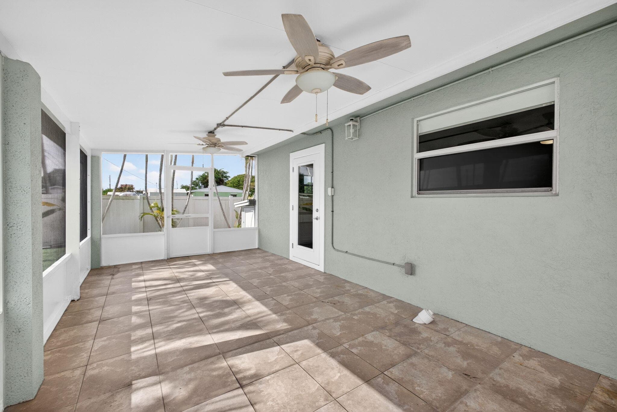 9342 Bloomfield Drive, Palm Beach Gardens, FL 33410 — photo 23 of 37