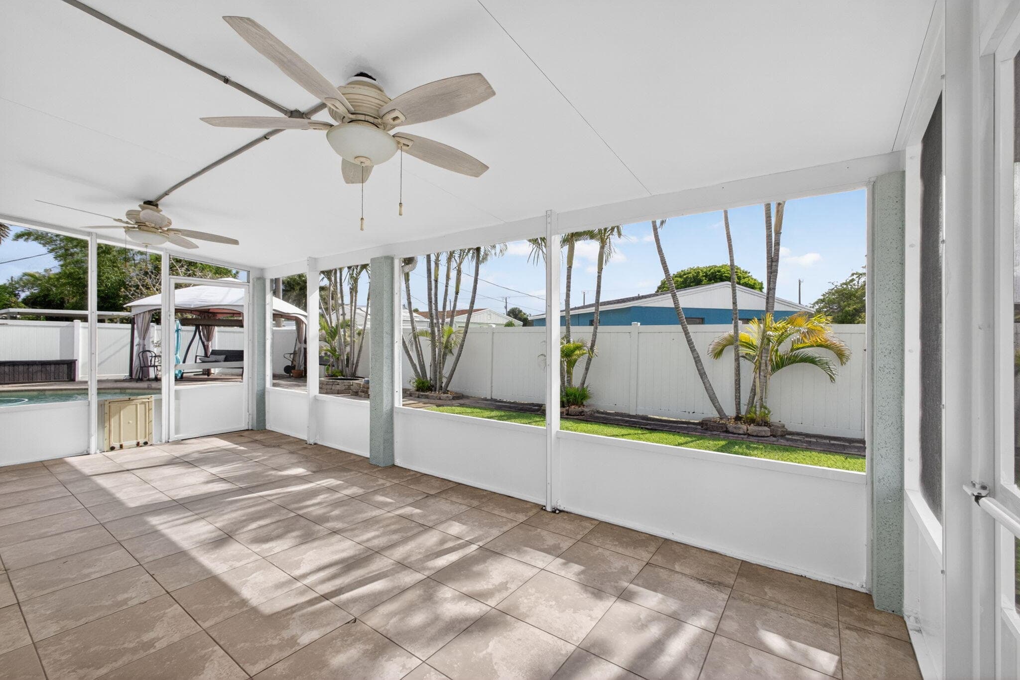 9342 Bloomfield Drive, Palm Beach Gardens, FL 33410 — photo 25 of 37