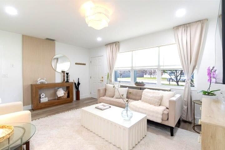 246 NE 14th Street, Delray Beach, FL 33444 — photo 15 of 60