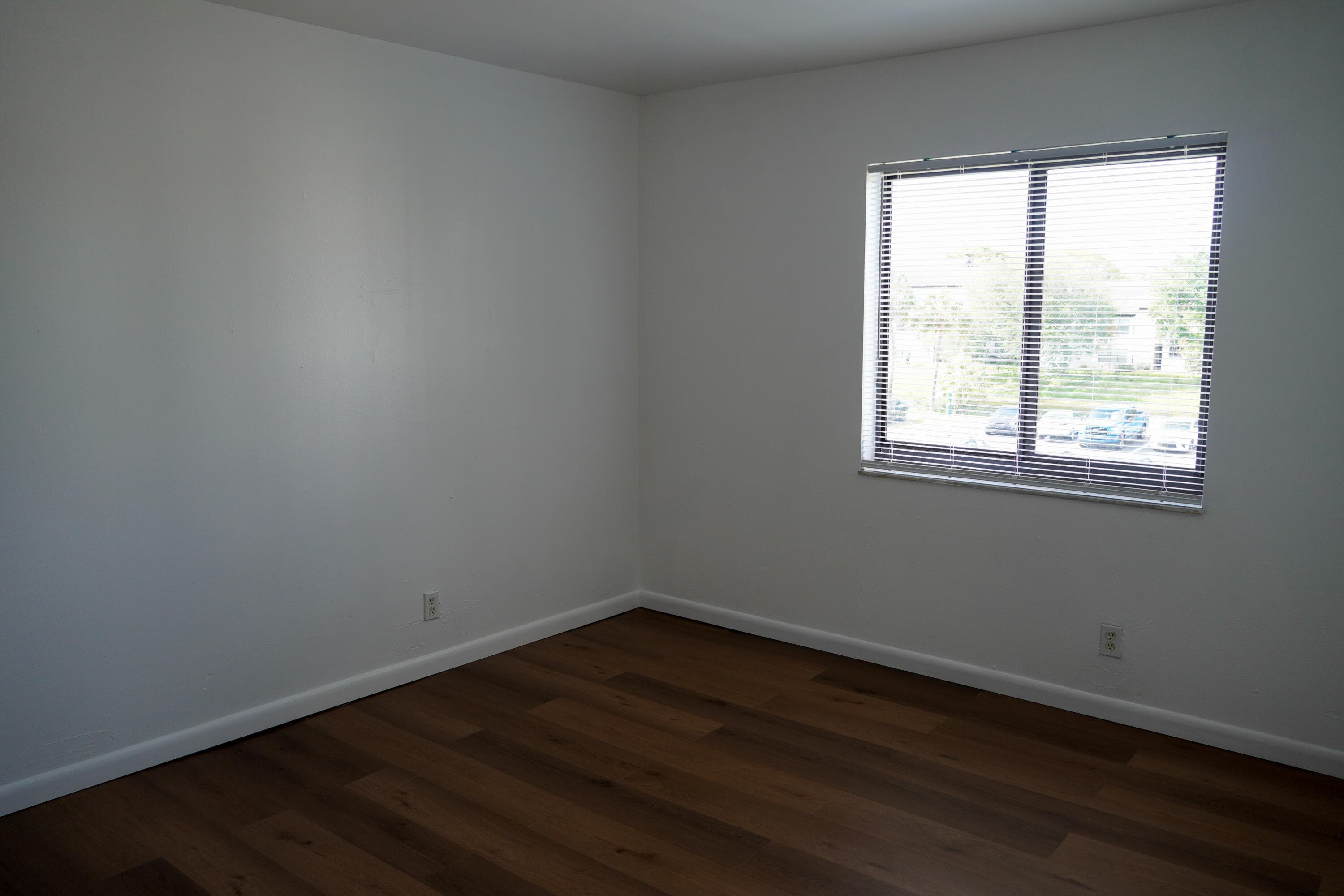 Condominium in Sunrise — photo 6 of 18