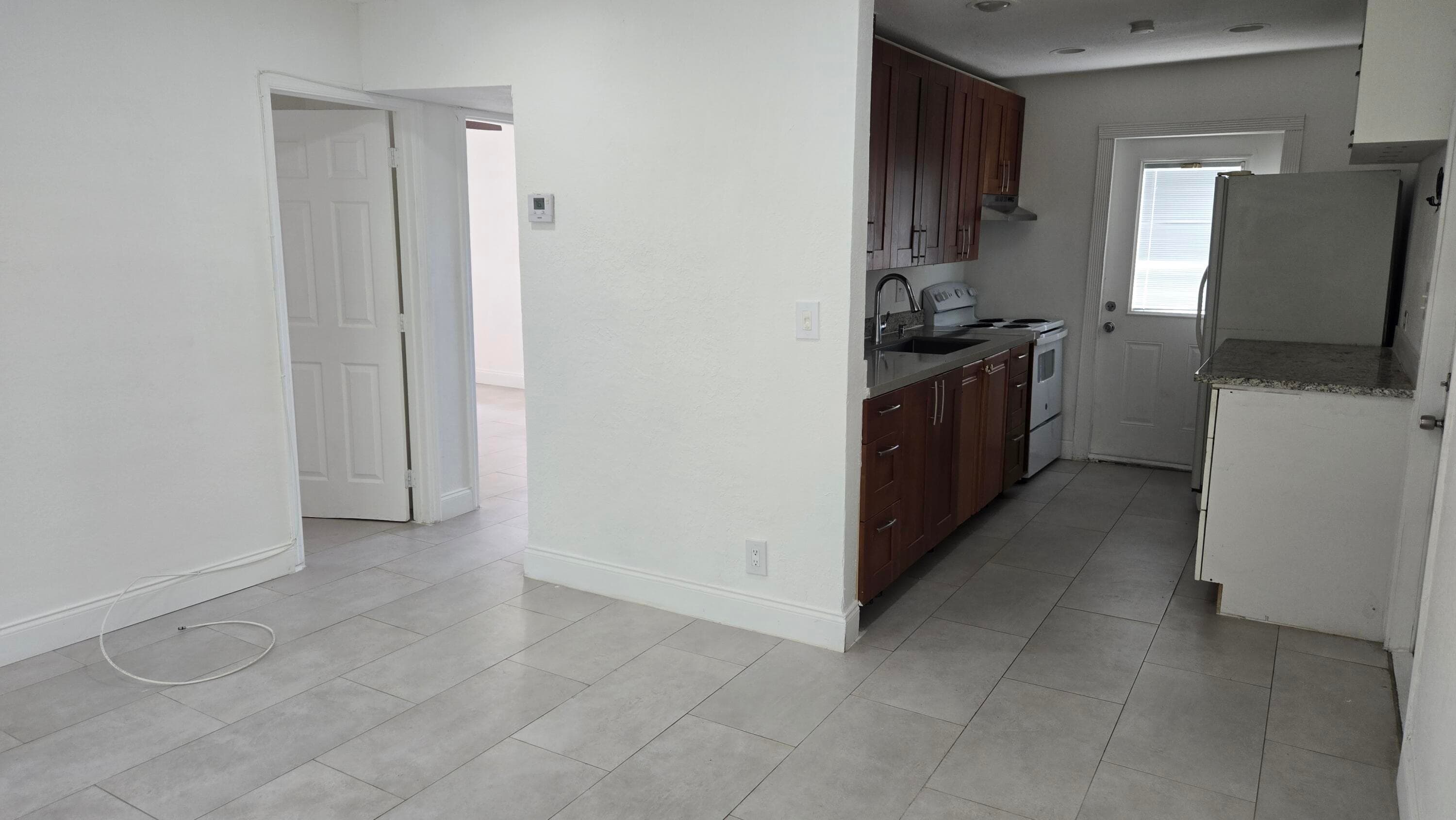 1512 NE 28th Street, Pompano Beach, FL 33064 — photo 3 of 12
