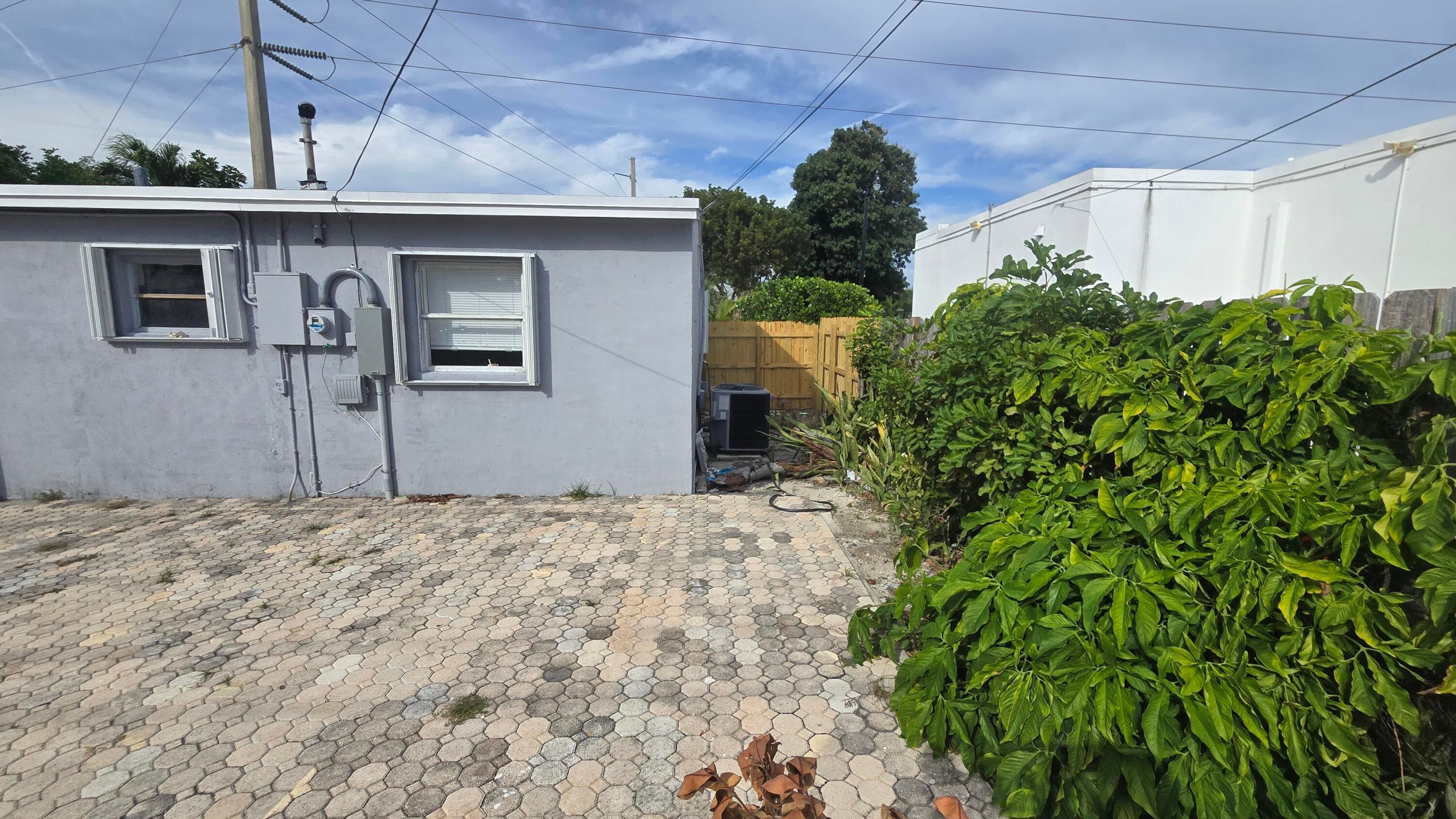 1512 NE 28th Street, Pompano Beach, FL 33064 — photo 12 of 12