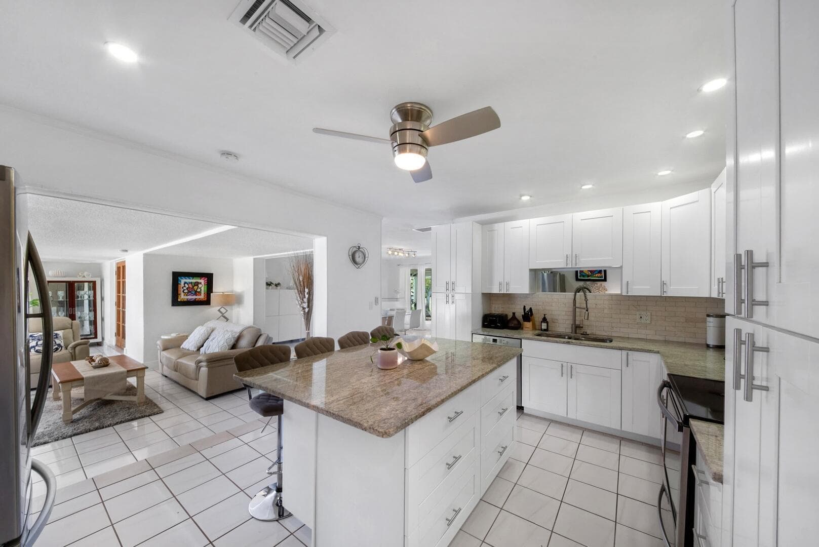 220 SE 2nd Avenue, Pompano Beach, FL 33060 — photo 25 of 47