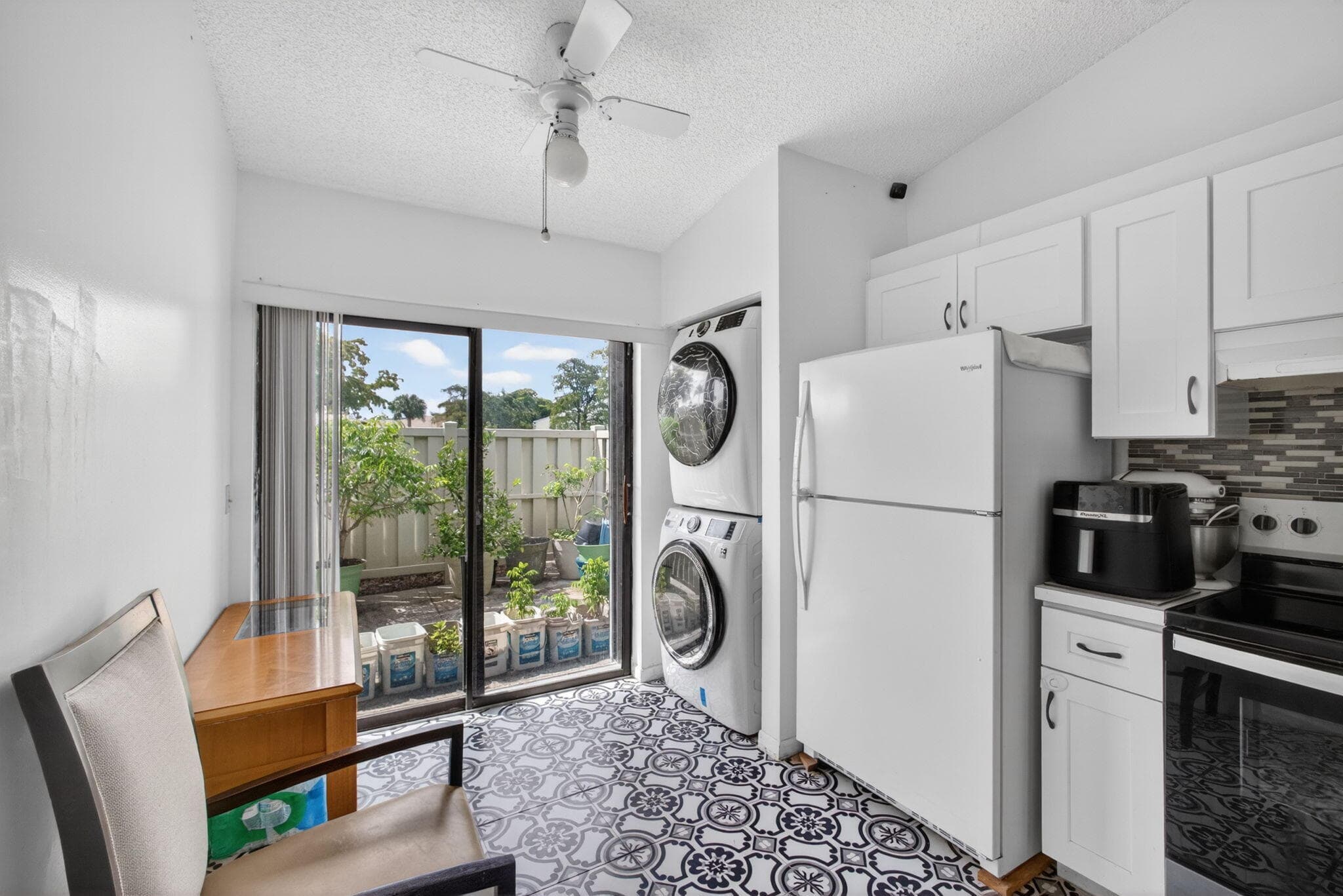 1025 Green Pine Boulevard F, West Palm Beach, FL 33409 — photo 27 of 41
