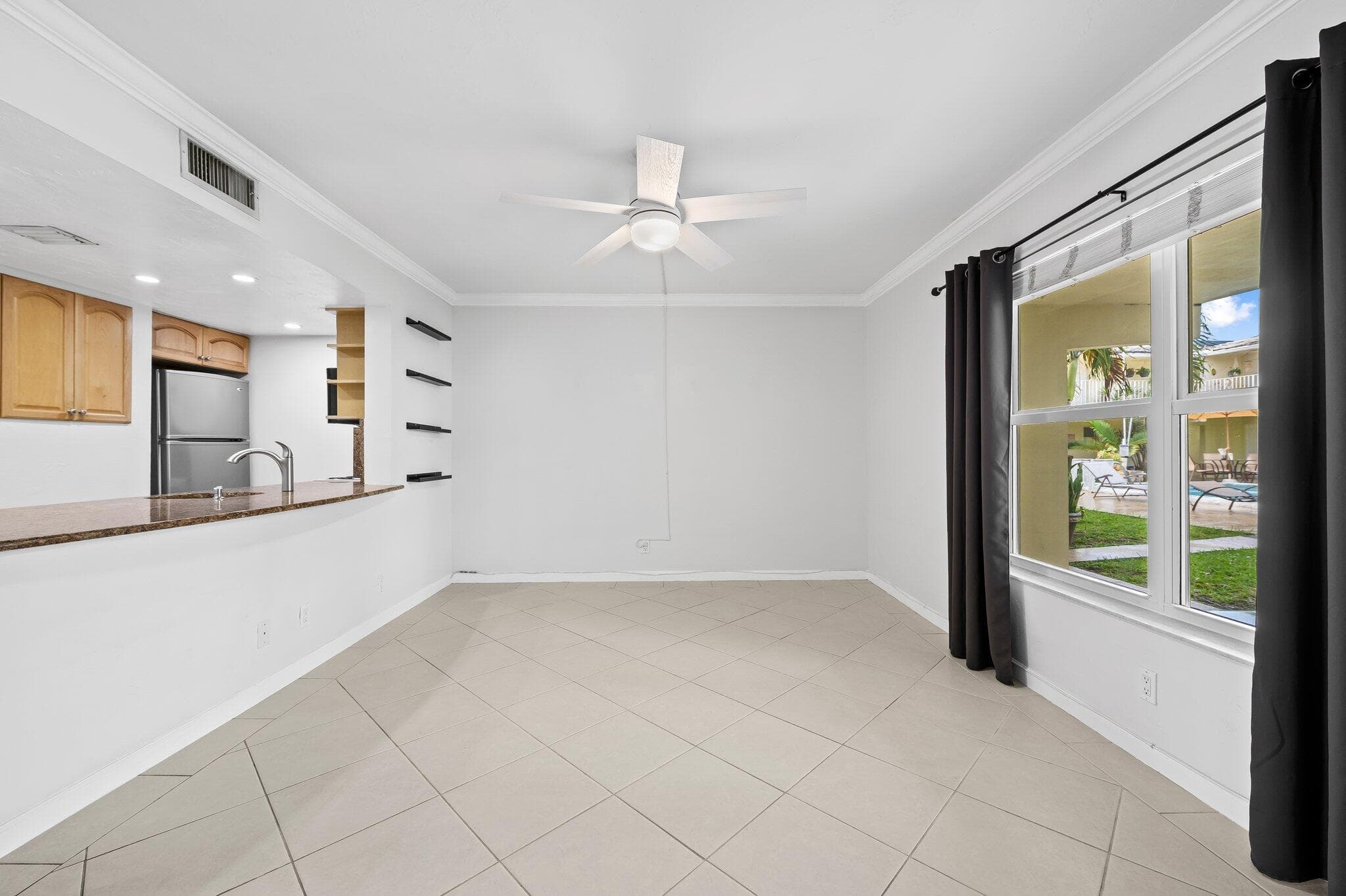 1012 SE 15th Street 2, Fort Lauderdale, FL 33316 — photo 8 of 29