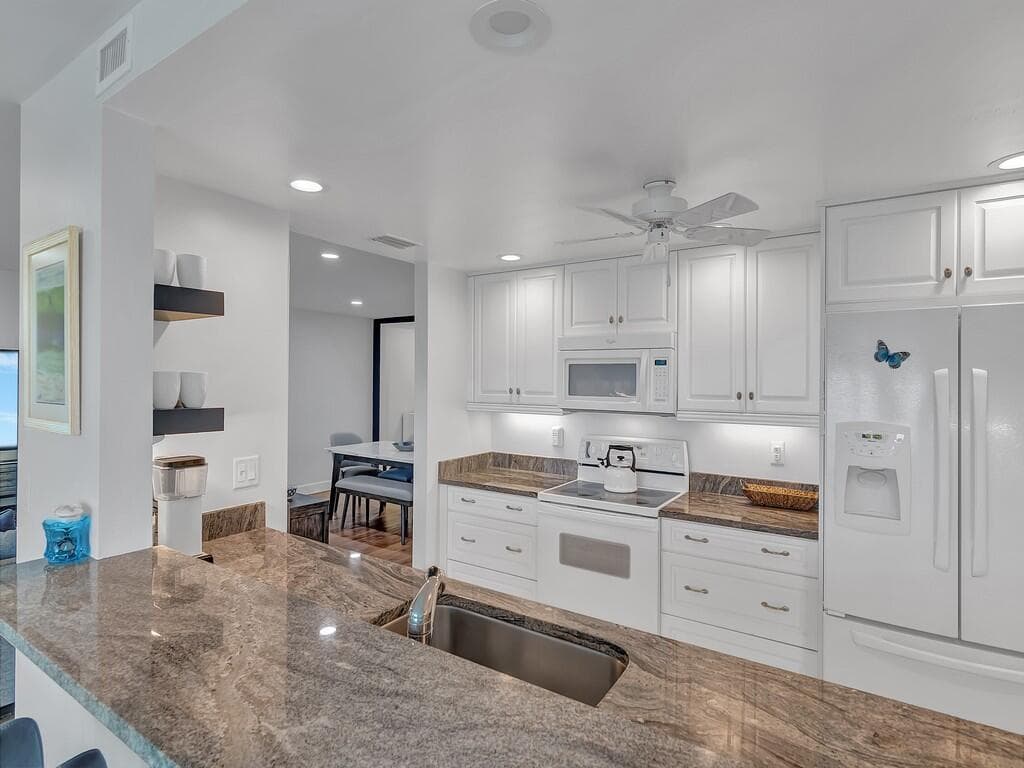 1700 Ocean Drive 306, Vero Beach, FL 32963 — photo 12 of 42