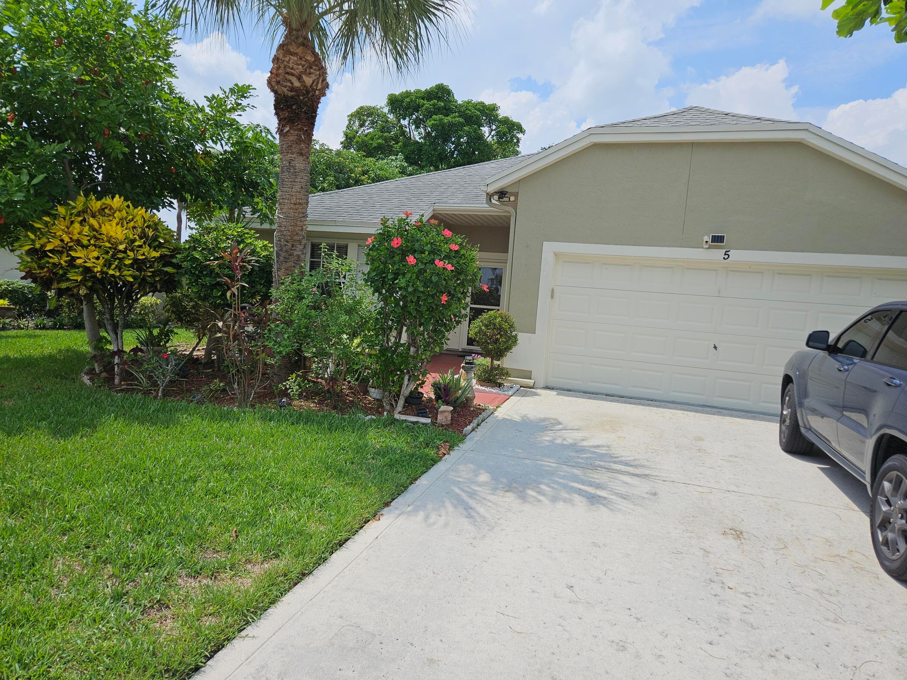 5 Heather Trace Drive, Boynton Beach, FL 33436 — photo 1 of 22
