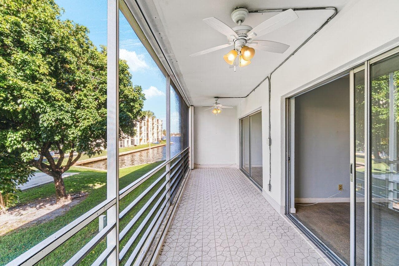 200 S Waterway Dr Drive S 202, Lantana, FL 33462 — photo 12 of 32