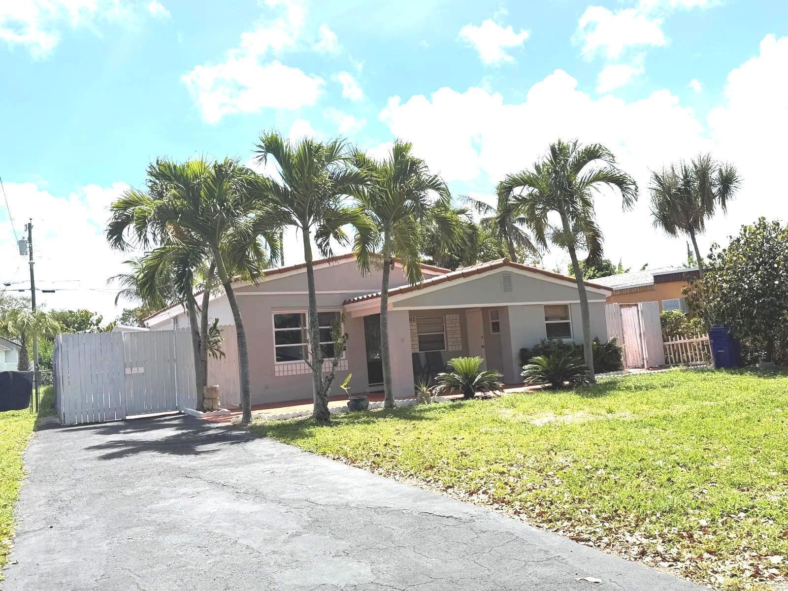 1674 NE 169th Street, North Miami Beach, FL 33162 — photo 34 of 36